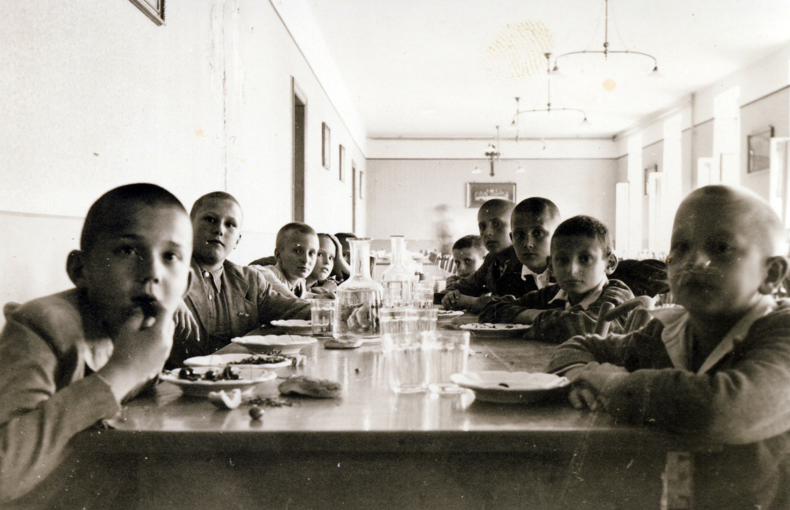 1932, Jezsuita Levéltár, interior, dining room, glass, boys, cross, cherry, Fortepan #100064