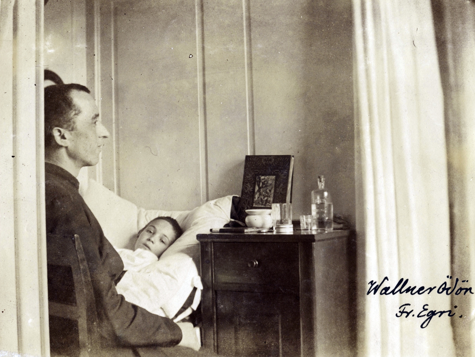 1905, Jezsuita Levéltár, betegség, éjjeliszekrény, Fortepan #100095