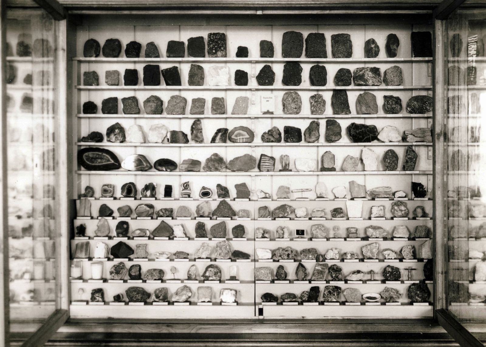 Hungary, Kalocsa, az Érseki Főgimnázium ásványtára., 1938, Jezsuita Levéltár, minerals, Fortepan #100160