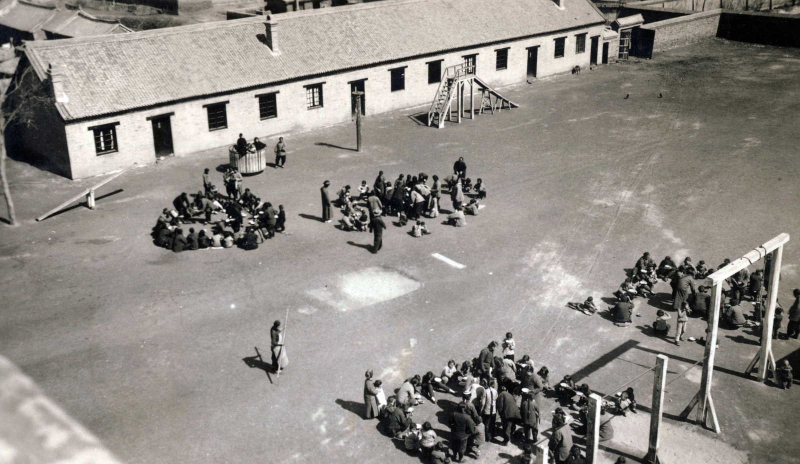 China, Daming, 1938, Jezsuita Levéltár, seesaw, Exercise Equipment, school yard, bird's eye view, Fortepan #100372