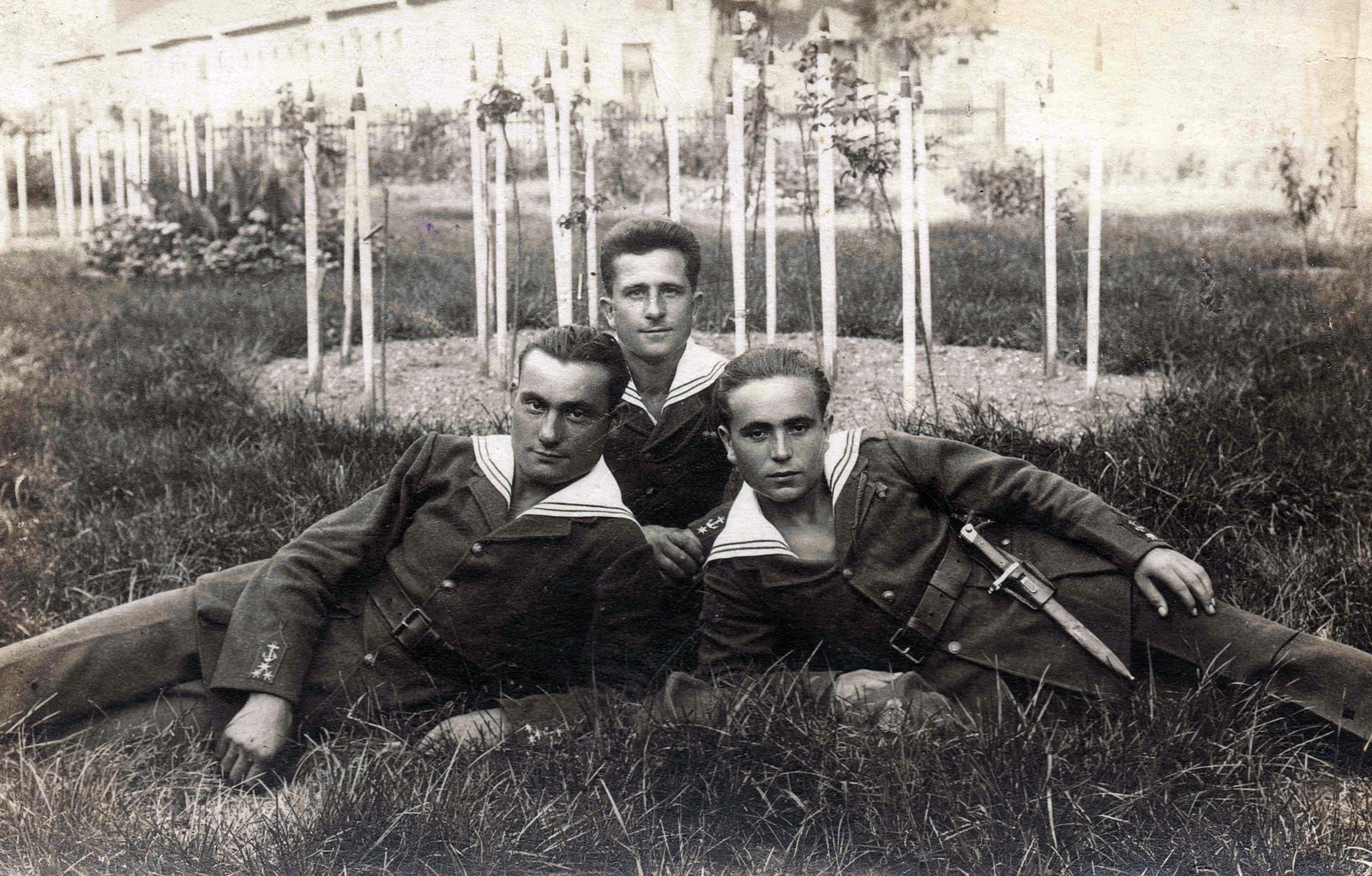 Hungary, a Magyar Királyi Folyamőrség matrózai., 1936, Beták Róbert, three people, lie in the grass, sailor, men, Fortepan #100494