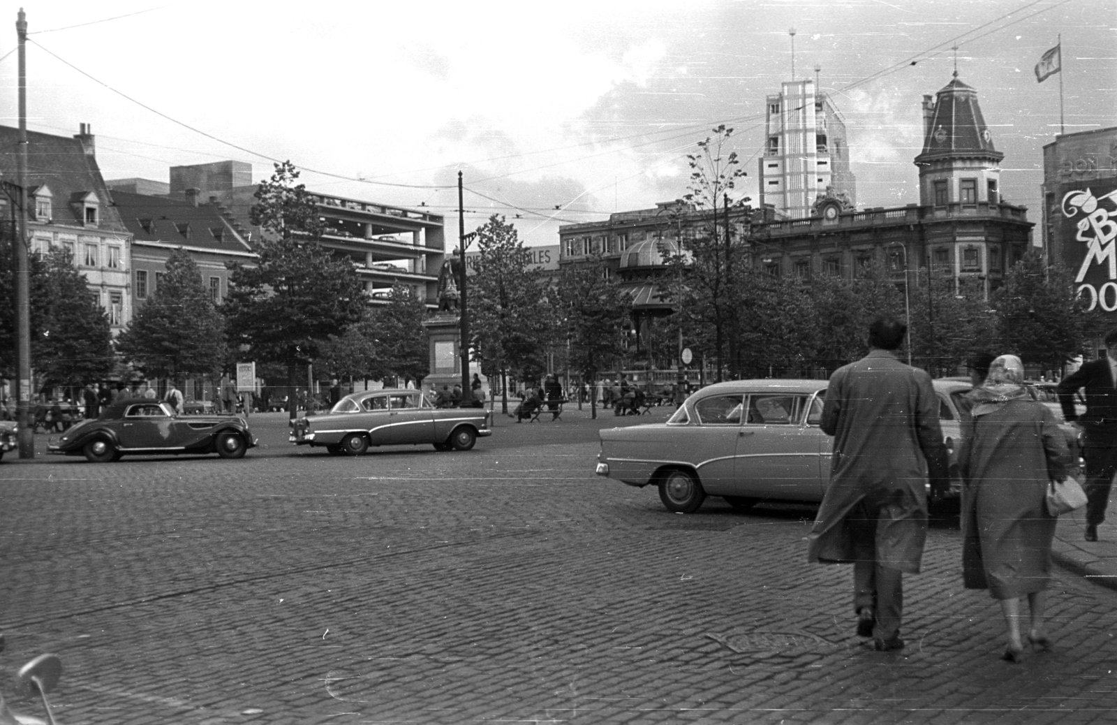 Belgium, Antwerp, Groenplaats., 1960, Dobóczi Zsolt, BMW-brand, Fortepan #100673
