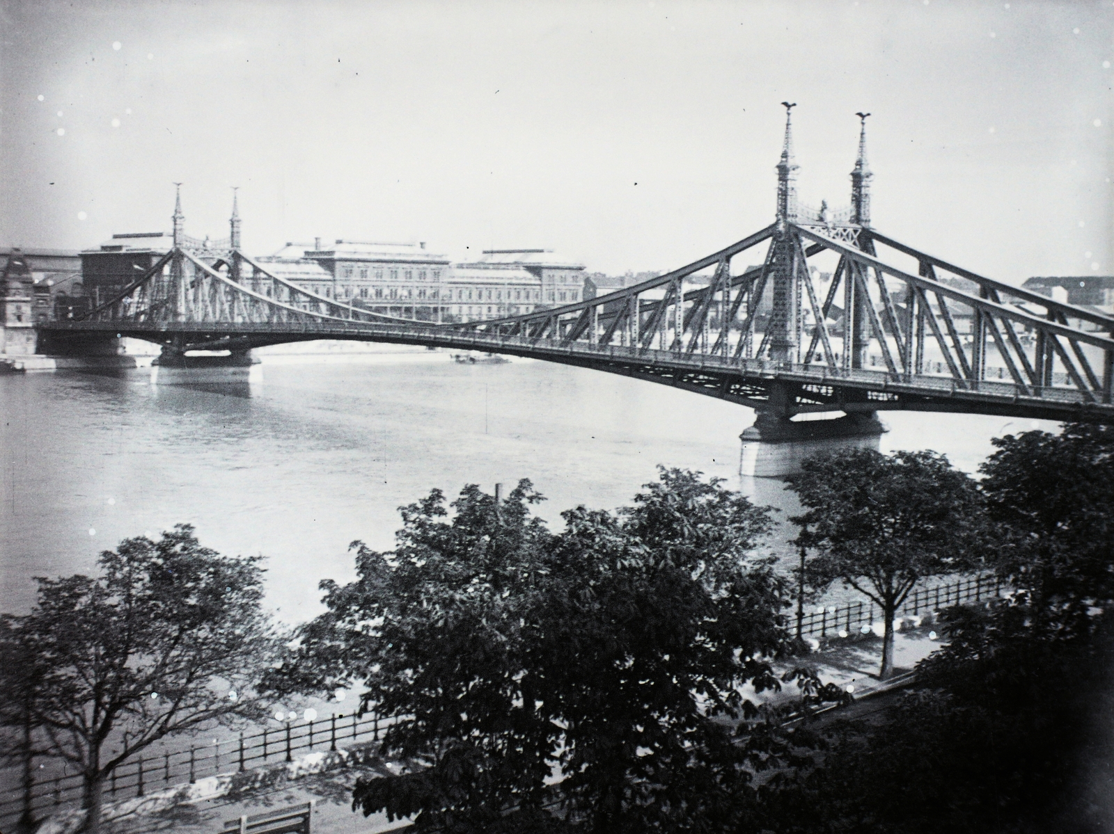 Hungary, Budapest I., Szabadság (Ferenc József) híd a Gellérthegyről nézve., 1939, Dobóczi Zsolt, bridge, Danube, Budapest, János Feketeházy-design, Fortepan #100790