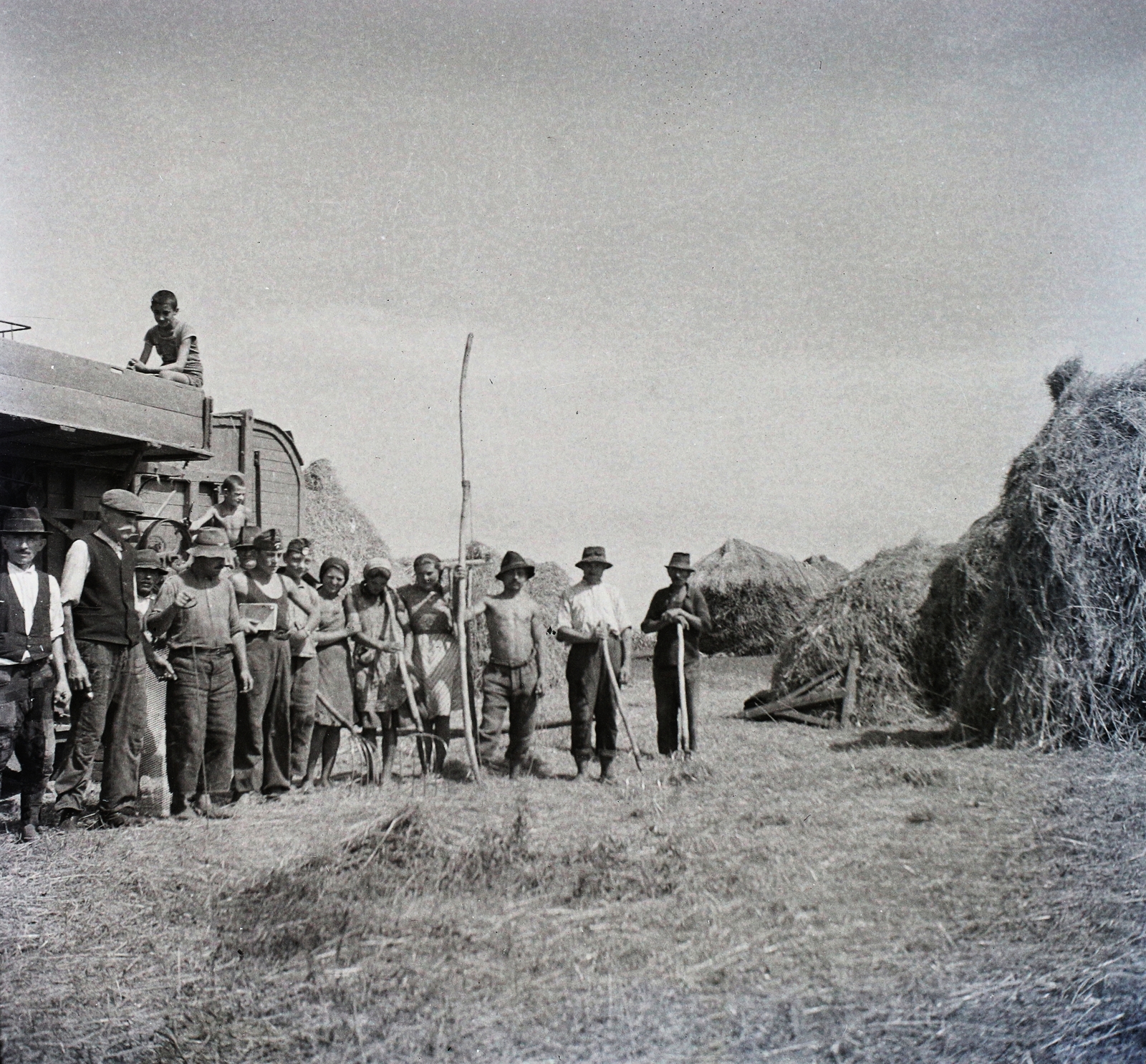 1941, Dobóczi Zsolt, threshing machine, threshing, Fortepan #100826