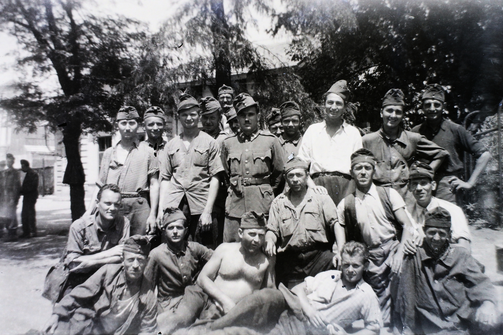 1941, Dobóczi Zsolt, tableau, Hungarian soldier, "Bocskai" side cap, Fortepan #100840