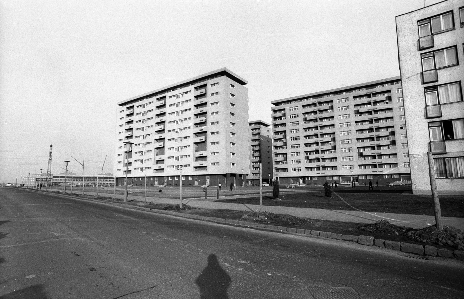 Hungary, Budapest XIV., Kacsóh Pongrác úti lakótelep, a Kacsóh Pongrác út a Rákospatak utca felé nézve., 1968, Erdei Katalin, blocks, tall house, Budapest, Fortepan #100918