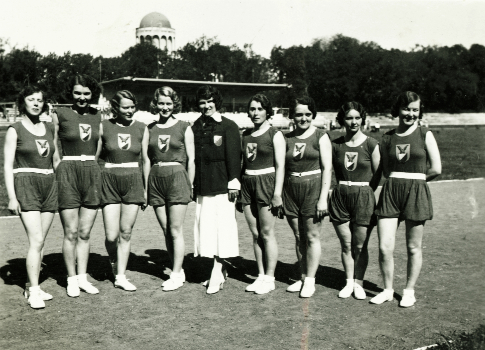 Hungary, Debrecen, Nagyerdei Stadion., 1933, Gyollai Jánosné, water tower, József Borsos-design, stadium, women, tableau, Fortepan #100993