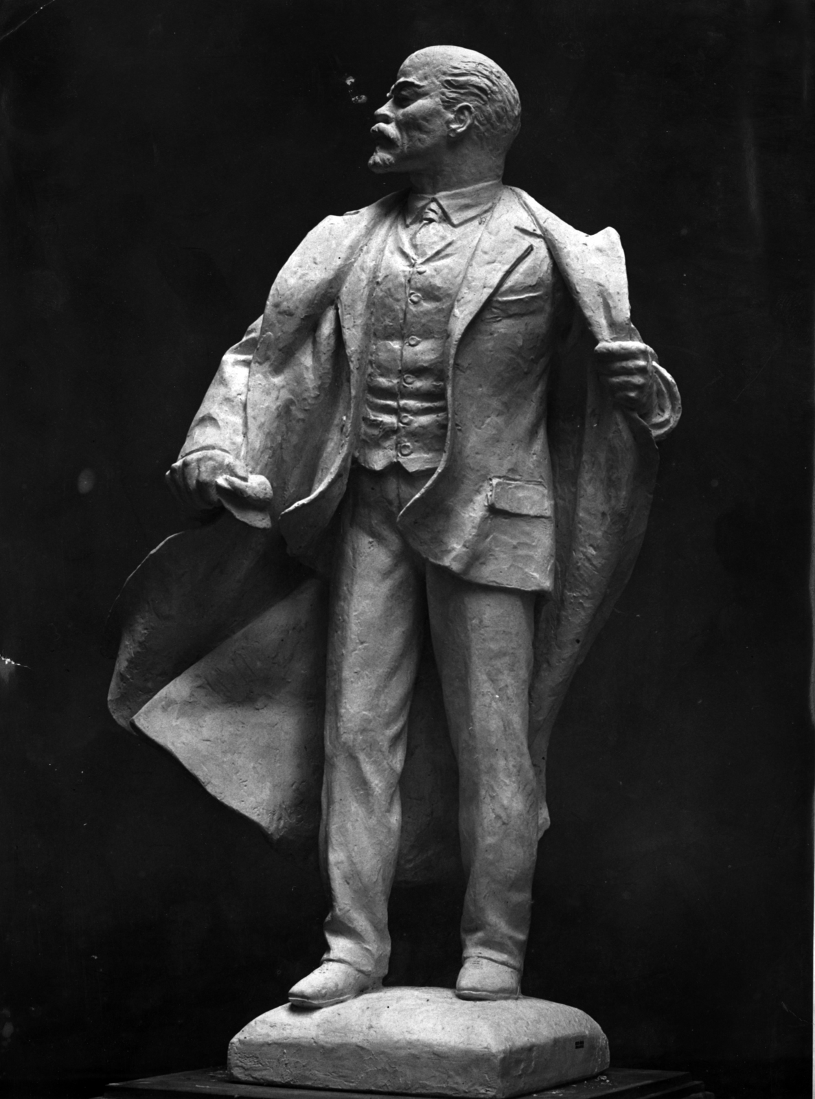 Hungary, Budapest, Kocsis András szobrászművész Lenin szoborterve., 1958, Zsivkov Anita - Koós Árpád / Kocsis András fényképei, Lenin-portrayal, statue plans, Fortepan #101135