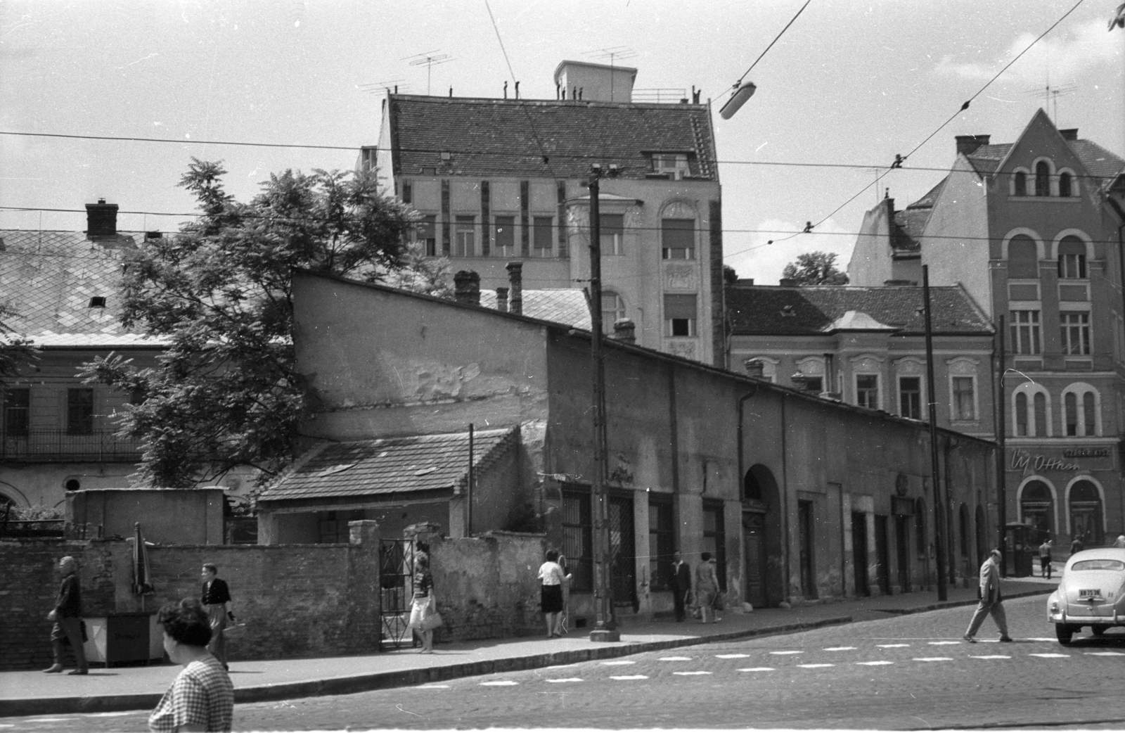 Hungary, Budapest I., Krisztina körút - Krisztina tér sarok, háttérben a Gellérthegy utca házsora., 1963, Magyar Pál, Budapest, Fortepan #101285
