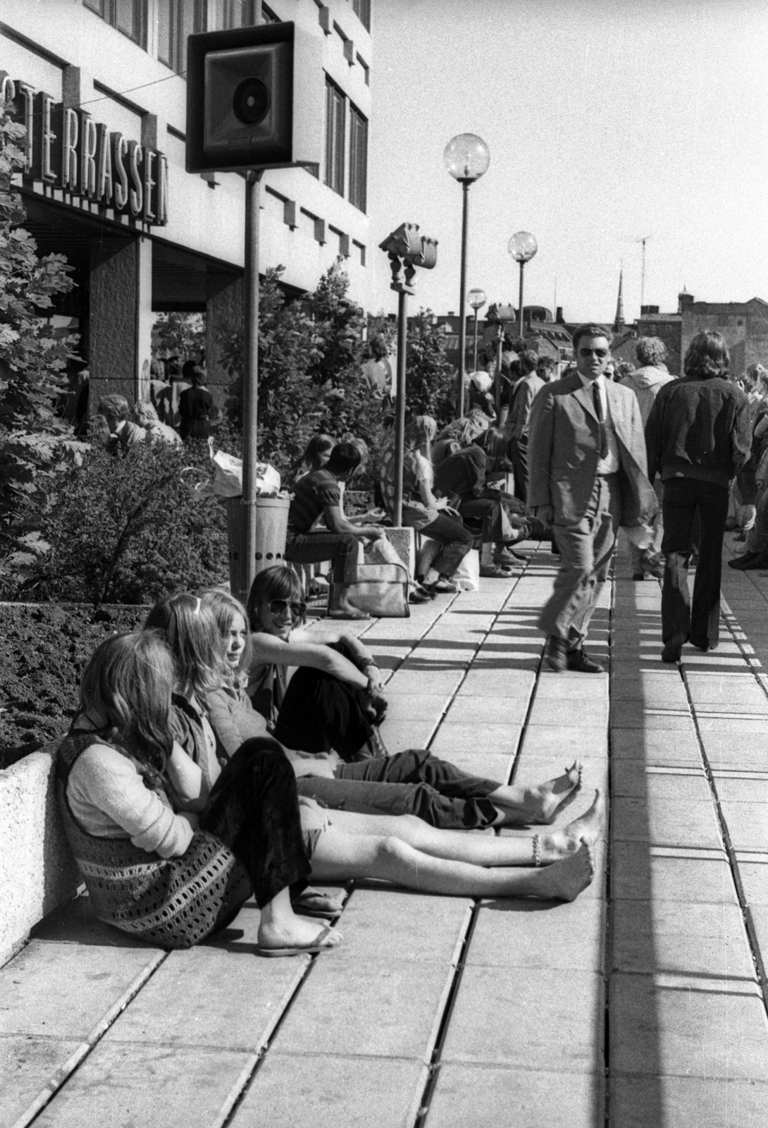 Sweden, Stockholm, a Sveavägen terasza., 1973, Magyar Pál, Fortepan #101355
