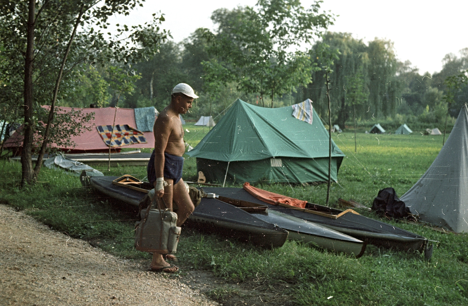 1964, Magyar Pál, colorful, cigarette, smoking, tent, boat, thongs, camping site, Fortepan #101513