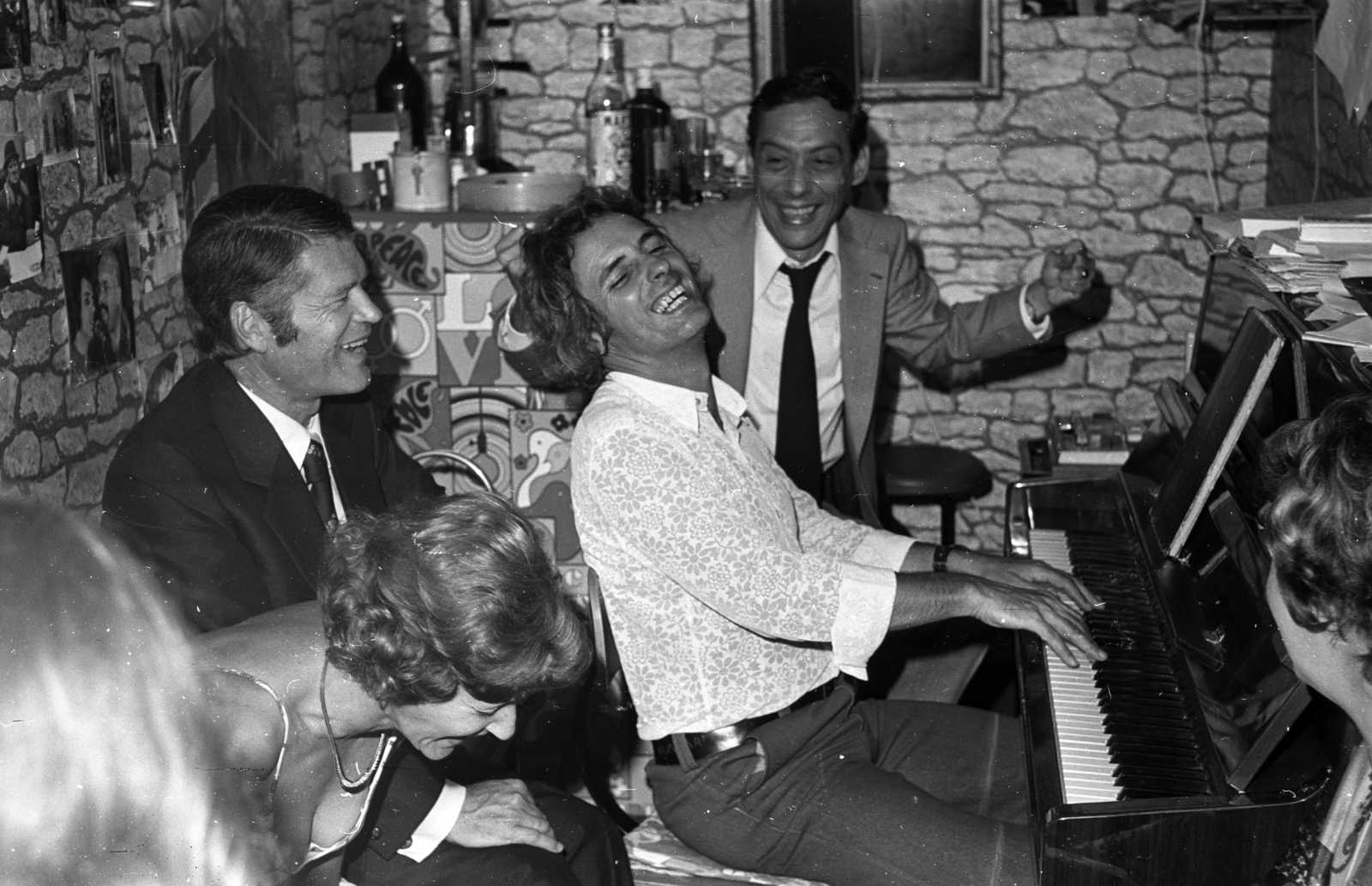 Hungary, a zongoránál Hajdú Sándor a Bergendy-együttes tagja., 1969, Magyar Pál, piano, fun, Fortepan #101530