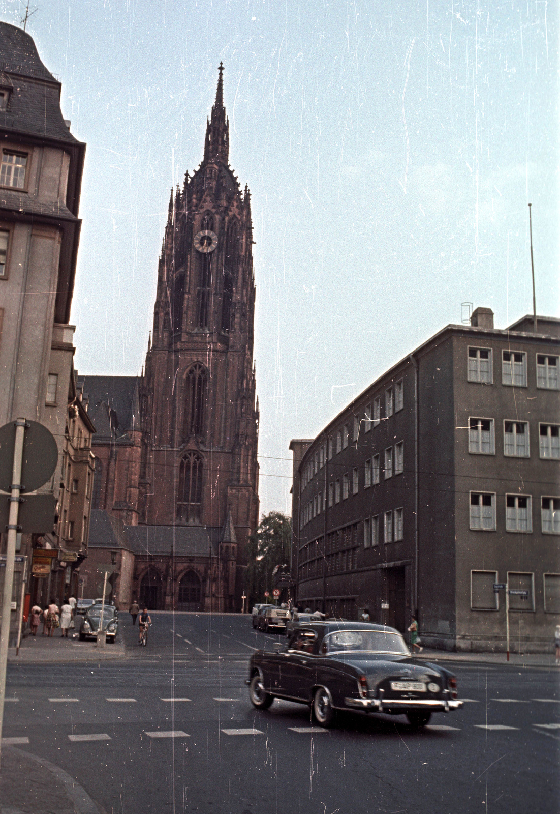 Germany, Frankfurt am Main, Szent Bertalan-székesegyház a Domstrasse felől nézve., 1965, Magyar Pál, church, colorful, FRG, Fortepan #101547