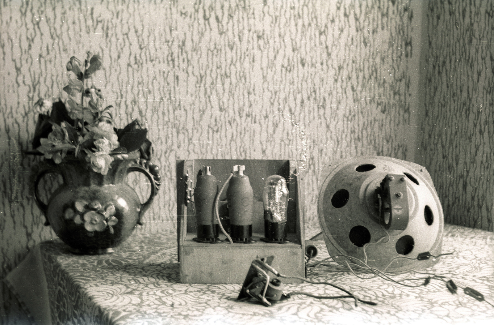 1947, Győző József, rádió, hangszóró, elektroncső, Fortepan #101627
