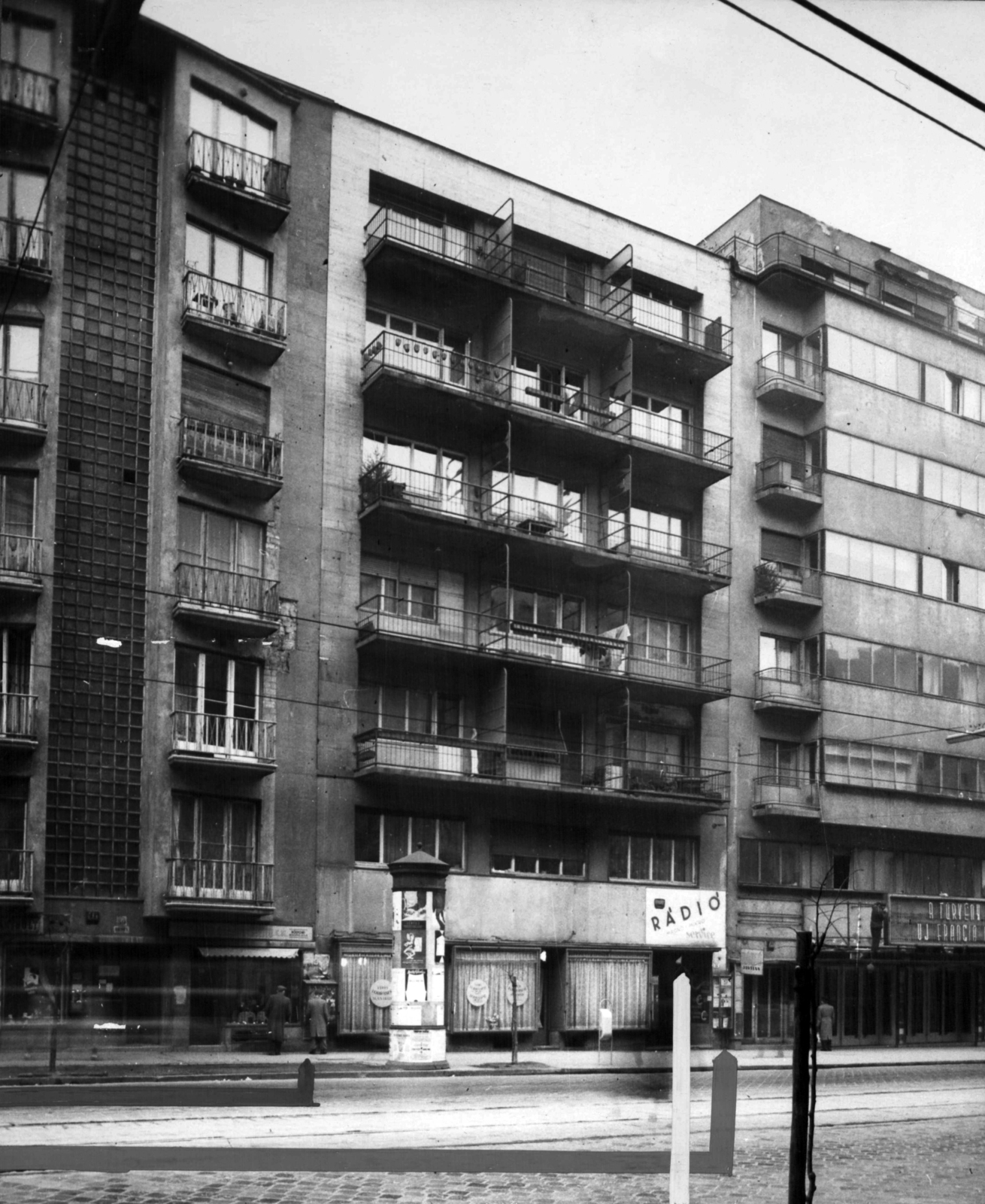 Hungary, Budapest II., Margit körút (Mártírok útja) 57. A kép forrását kérjük így adja meg: Fortepan / Budapest Főváros Levéltára. Levéltári jelzet: HU_BFL_XV_19_c_11, 1960, Budapest Főváros Levéltára / Városrendezési és Építészeti Osztályának fényképei, A Fővárosi Tanács VB Városrendezési és Építészeti Osztályának, radio, movie theater, Budapest, Fortepan #102016