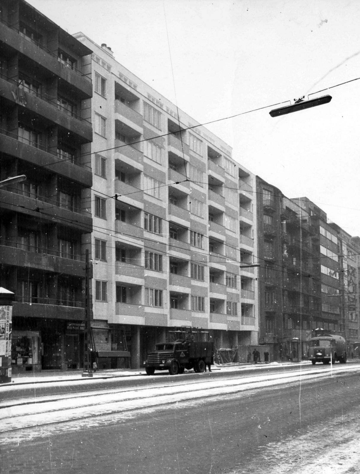 Hungary, Budapest II., Margit körút (Mártírok útja), középen a 61-63. A kép forrását kérjük így adja meg: Fortepan / Budapest Főváros Levéltára. Levéltári jelzet: HU_BFL_XV_19_c_11, 1960, Budapest Főváros Levéltára / Városrendezési és Építészeti Osztályának fényképei, A Fővárosi Tanács VB Városrendezési és Építészeti Osztályának, Budapest, commercial vehicle, Fortepan #102018