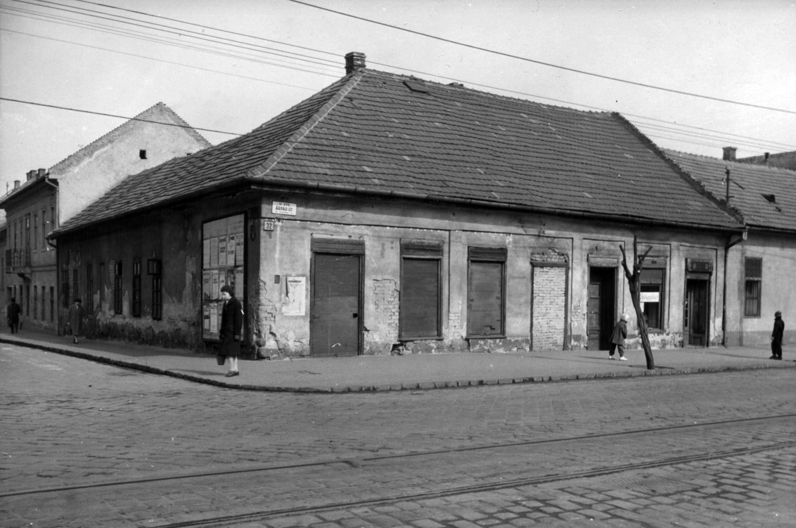 Magyarország, Budapest IV., Árpád út 32. A kép forrását kérjük így adja meg: Fortepan / Budapest Főváros Levéltára. Levéltári jelzet: HU_BFL_XV_19_c_11, 1961, Budapest Főváros Levéltára / Városrendezési és Építészeti Osztályának fényképei, A Fővárosi Tanács VB Városrendezési és Építészeti Osztályának, Budapest, Fortepan #102059