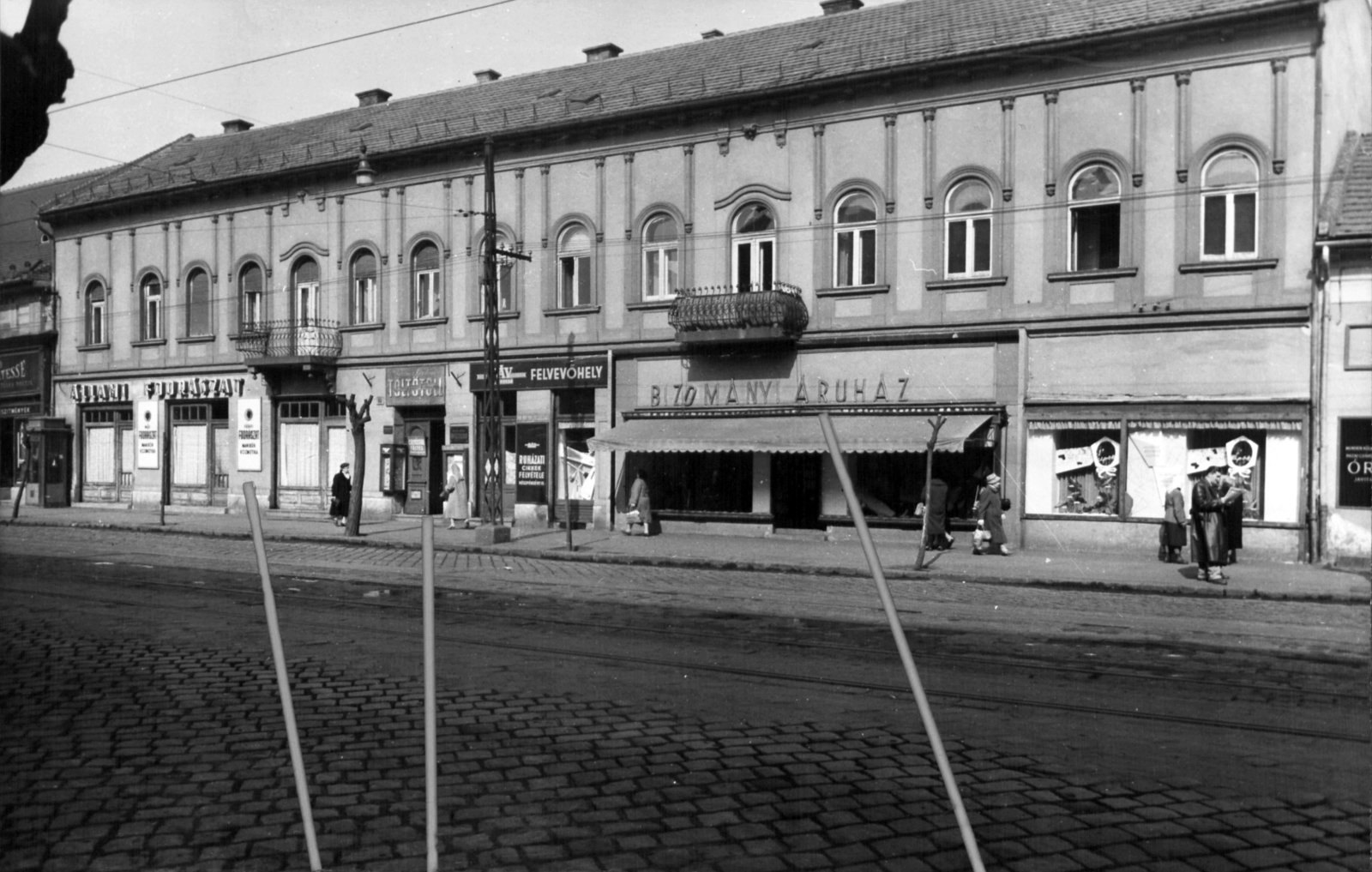 Hungary, Budapest IV., Árpád út 80. A kép forrását kérjük így adja meg: Fortepan / Budapest Főváros Levéltára. Levéltári jelzet: HU_BFL_XV_19_c_11, 1961, Budapest Főváros Levéltára / Városrendezési és Építészeti Osztályának fényképei, A Fővárosi Tanács VB Városrendezési és Építészeti Osztályának, Budapest, Fortepan #102080
