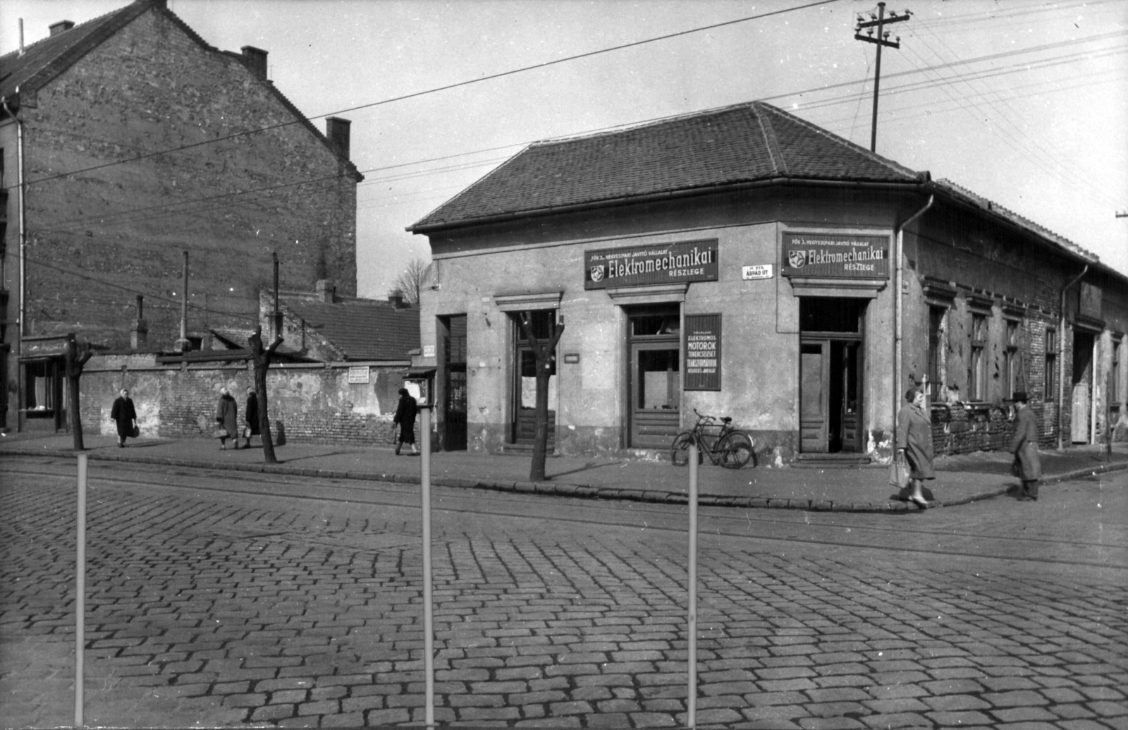 Hungary, Budapest IV., Árpád út 88. A kép forrását kérjük így adja meg: Fortepan / Budapest Főváros Levéltára. Levéltári jelzet: HU_BFL_XV_19_c_11, 1961, Budapest Főváros Levéltára / Városrendezési és Építészeti Osztályának fényképei, A Fővárosi Tanács VB Városrendezési és Építészeti Osztályának, Budapest, Fortepan #102085