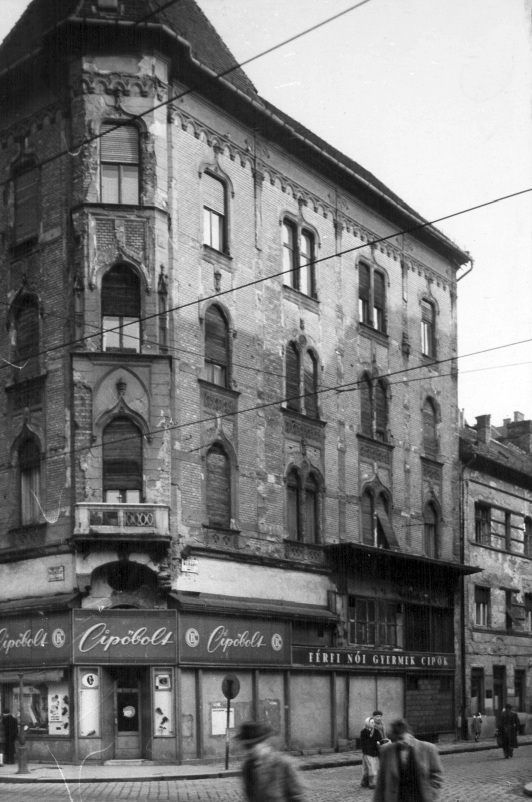 Magyarország, Budapest VII., Thököly út 9., Murányi utca sarok. A kép forrását kérjük így adja meg: Fortepan / Budapest Főváros Levéltára. Levéltári jelzet: HU_BFL_XV_19_c_11, 1961, Budapest Főváros Levéltára / Városrendezési és Építészeti Osztályának fényképei, A Fővárosi Tanács VB Városrendezési és Építészeti Osztályának, Budapest, Fortepan #102280