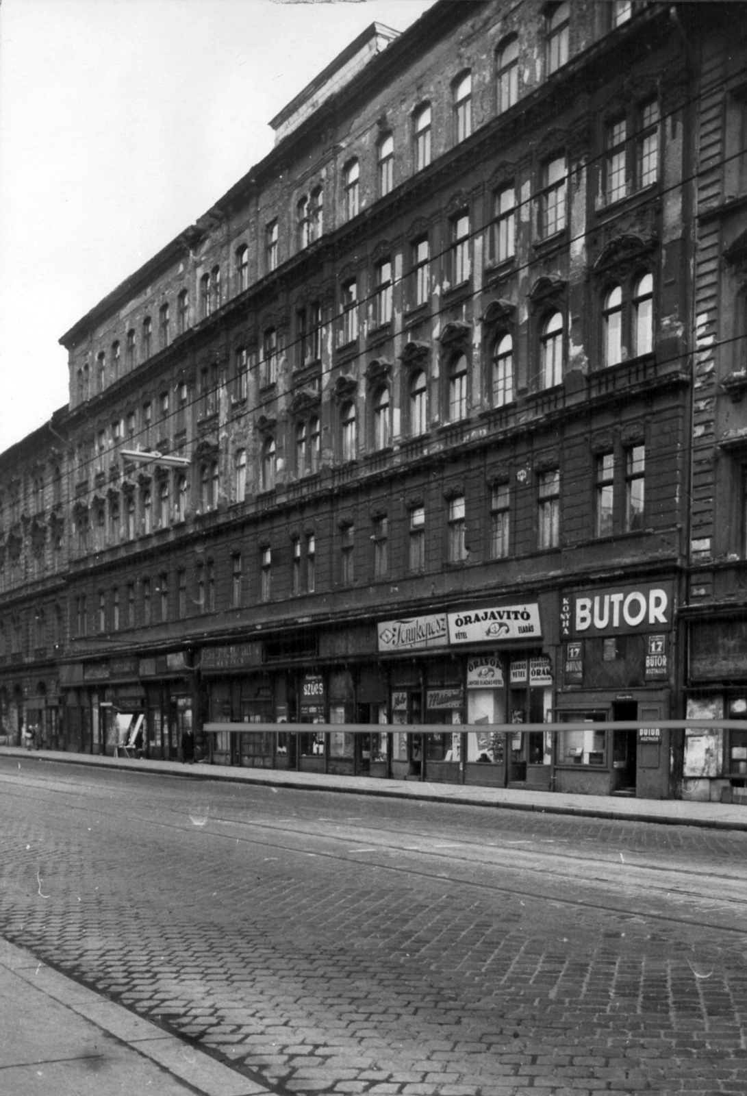 Hungary, Budapest VII., Thököly út 17. A kép forrását kérjük így adja meg: Fortepan / Budapest Főváros Levéltára. Levéltári jelzet: HU_BFL_XV_19_c_11, 1961, Budapest Főváros Levéltára / Városrendezési és Építészeti Osztályának fényképei, A Fővárosi Tanács VB Városrendezési és Építészeti Osztályának, Budapest, Fortepan #102292