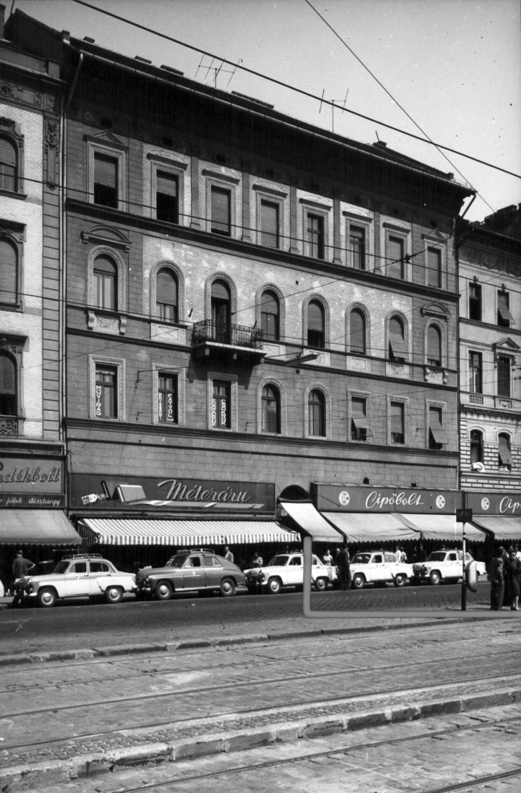 Hungary, Budapest VII., Baross tér 17. A kép forrását kérjük így adja meg: Fortepan / Budapest Főváros Levéltára. Levéltári jelzet: HU_BFL_XV_19_c_11, 1961, Budapest Főváros Levéltára / Városrendezési és Építészeti Osztályának fényképei, A Fővárosi Tanács VB Városrendezési és Építészeti Osztályának, Budapest, Fortepan #102293