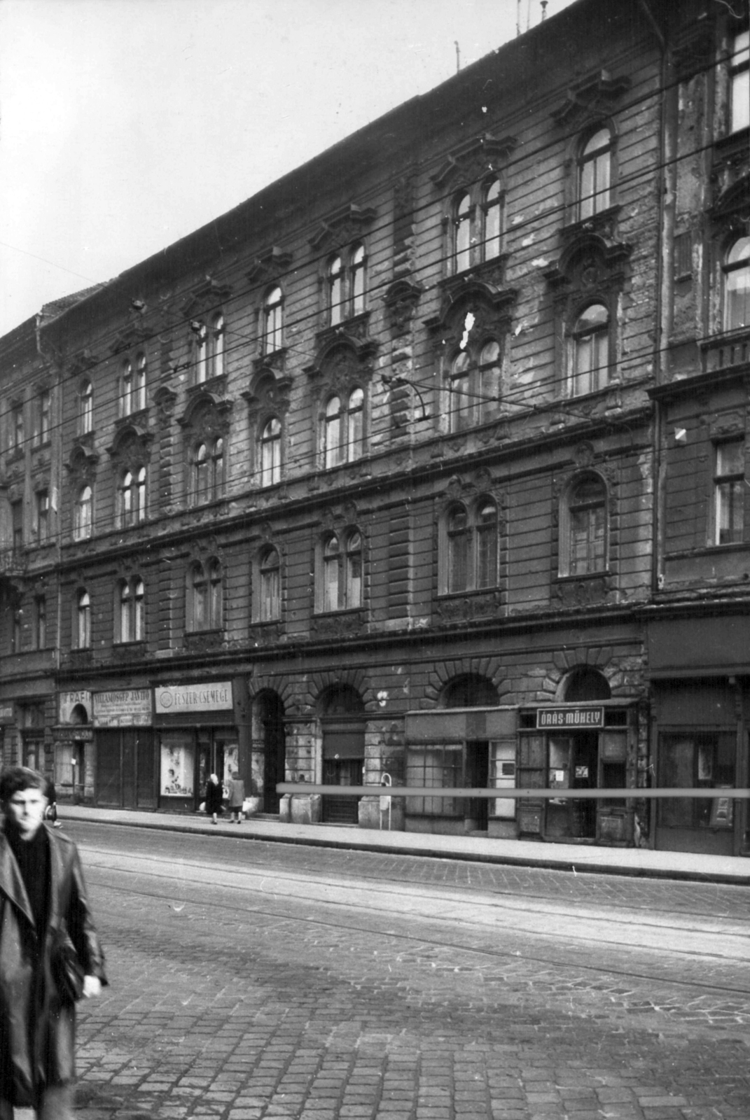 Hungary, Budapest VII., Thököly út 19. A kép forrását kérjük így adja meg: Fortepan / Budapest Főváros Levéltára. Levéltári jelzet: HU_BFL_XV_19_c_11, 1961, Budapest Főváros Levéltára / Városrendezési és Építészeti Osztályának fényképei, A Fővárosi Tanács VB Városrendezési és Építészeti Osztályának, Budapest, Fortepan #102295