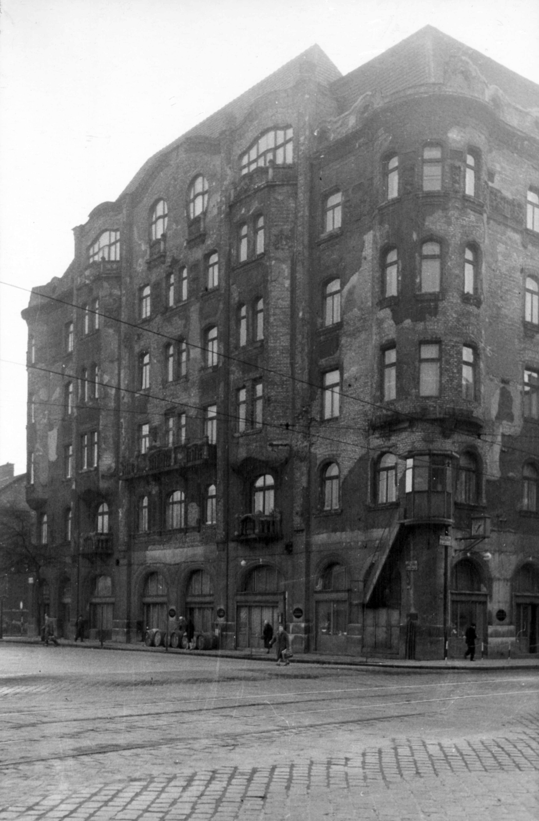 Hungary, Budapest VII., Dózsa György út - Thököly út sarok. A kép forrását kérjük így adja meg: Fortepan / Budapest Főváros Levéltára. Levéltári jelzet: HU_BFL_XV_19_c_11, 1961, Budapest Főváros Levéltára / Városrendezési és Építészeti Osztályának fényképei, A Fővárosi Tanács VB Városrendezési és Építészeti Osztályának, Budapest, Fortepan #102309