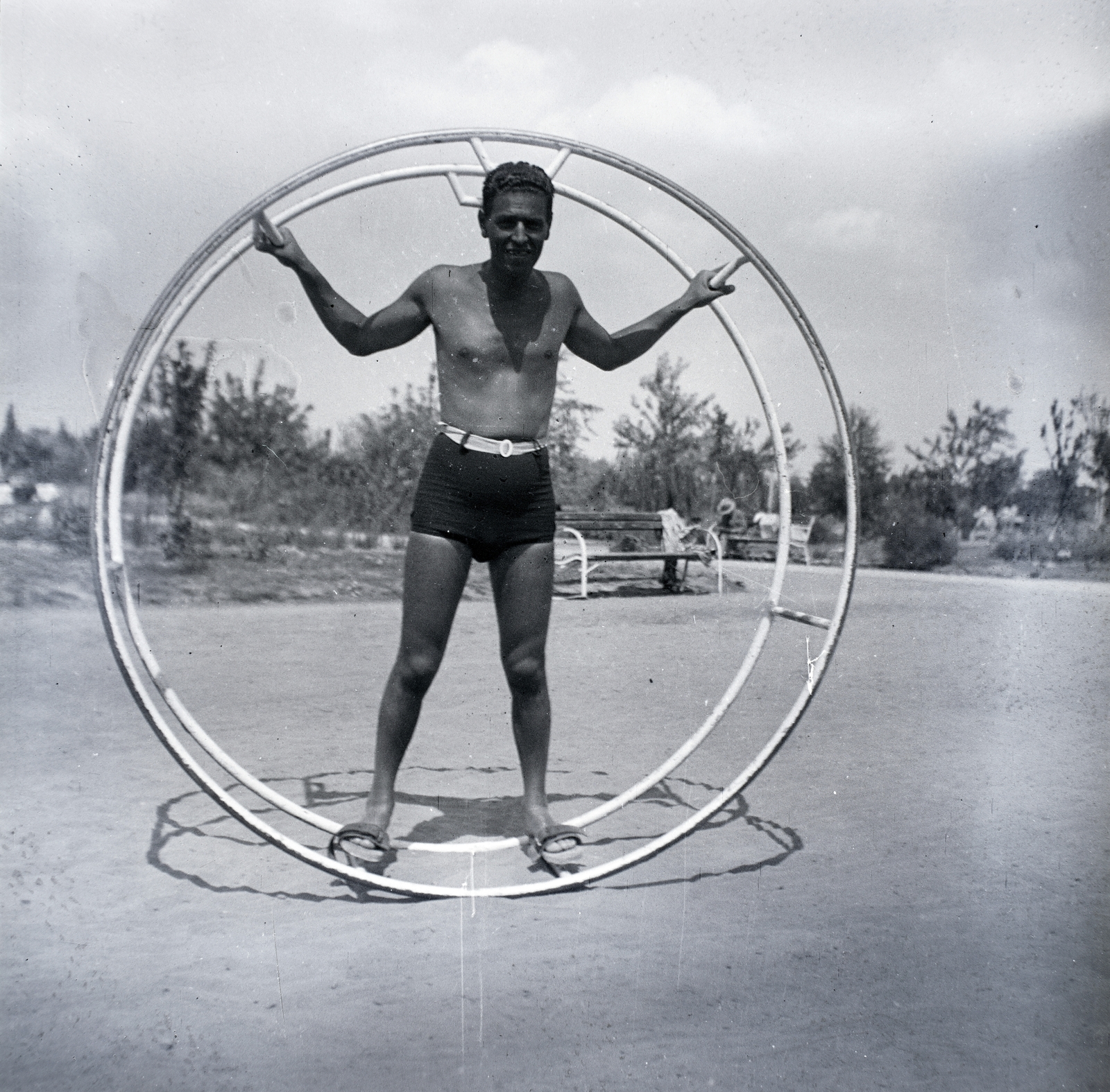 1935, Kurutz Márton, torna, ördögkerék, Fortepan #10234