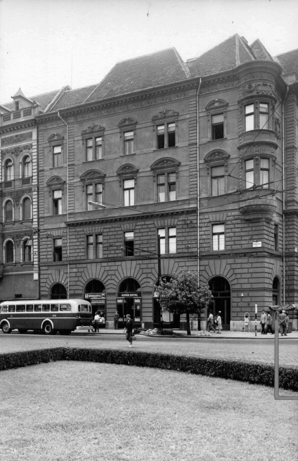 Hungary, Budapest VIII., Baross tér 4-5. A kép forrását kérjük így adja meg: Fortepan / Budapest Főváros Levéltára. Levéltári jelzet: HU_BFL_XV_19_c_11, 1961, Budapest Főváros Levéltára / Városrendezési és Építészeti Osztályának fényképei, A Fővárosi Tanács VB Városrendezési és Építészeti Osztályának, Budapest, Fortepan #102429