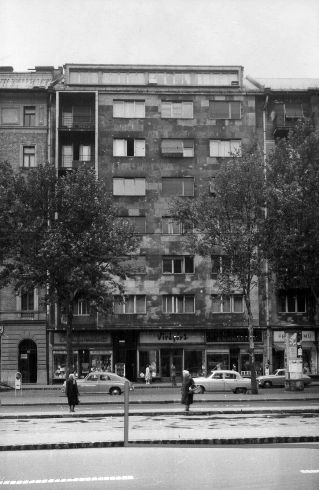 Hungary, Budapest VIII., Rákóczi út 27/b. A kép forrását kérjük így adja meg: Fortepan / Budapest Főváros Levéltára. Levéltári jelzet: HU_BFL_XV_19_c_11, 1961, Budapest Főváros Levéltára / Városrendezési és Építészeti Osztályának fényképei, A Fővárosi Tanács VB Városrendezési és Építészeti Osztályának, Budapest, Fortepan #102446