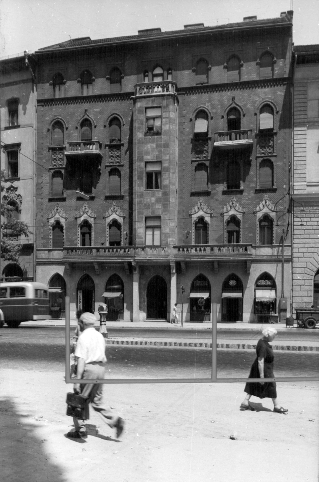 Hungary, Budapest VIII., Üllői út 34. A kép forrását kérjük így adja meg: Fortepan / Budapest Főváros Levéltára. Levéltári jelzet: HU_BFL_XV_19_c_11, 1961, Budapest Főváros Levéltára / Városrendezési és Építészeti Osztályának fényképei, A Fővárosi Tanács VB Városrendezési és Építészeti Osztályának, Budapest, Fortepan #102501