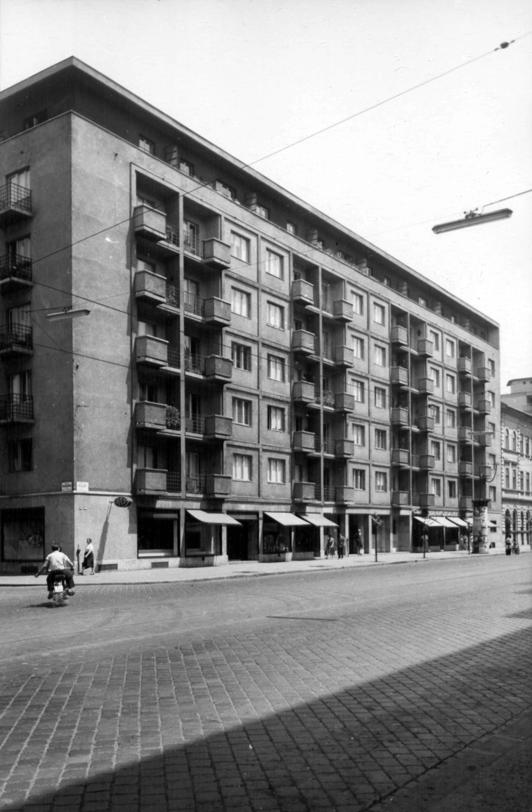 Hungary, Budapest VIII., Üllői út 54-56. A kép forrását kérjük így adja meg: Fortepan / Budapest Főváros Levéltára. Levéltári jelzet: HU_BFL_XV_19_c_11, 1961, Budapest Főváros Levéltára / Városrendezési és Építészeti Osztályának fényképei, A Fővárosi Tanács VB Városrendezési és Építészeti Osztályának, Budapest, Fortepan #102515