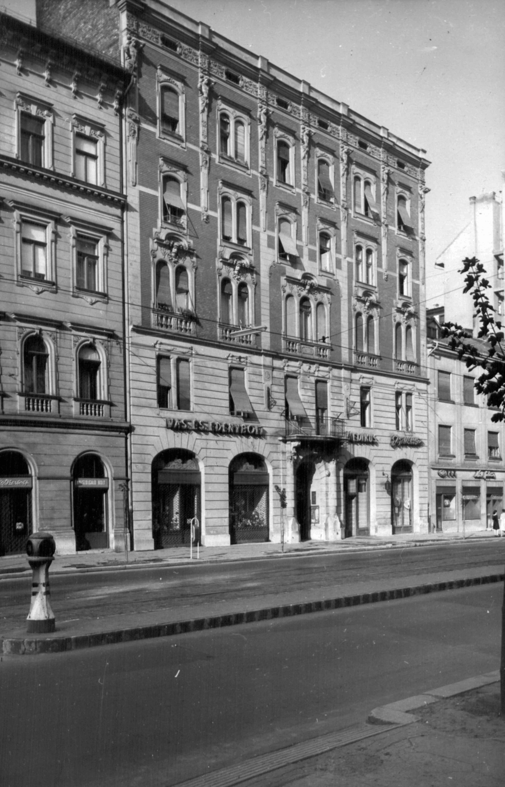 Hungary, Budapest IX., Üllői út 89/c. A kép forrását kérjük így adja meg: Fortepan / Budapest Főváros Levéltára. Levéltári jelzet: HU_BFL_XV_19_c_11, 1961, Budapest Főváros Levéltára / Városrendezési és Építészeti Osztályának fényképei, A Fővárosi Tanács VB Városrendezési és Építészeti Osztályának, Budapest, Fortepan #102564