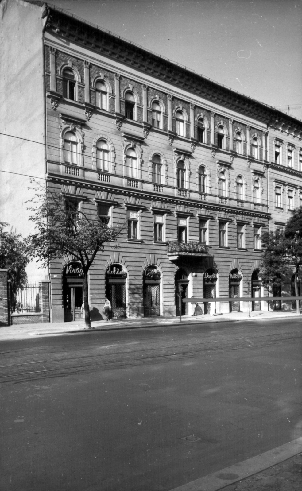 Hungary, Budapest IX., Üllői út 91/b. A kép forrását kérjük így adja meg: Fortepan / Budapest Főváros Levéltára. Levéltári jelzet: HU_BFL_XV_19_c_11, 1961, Budapest Főváros Levéltára / Városrendezési és Építészeti Osztályának fényképei, A Fővárosi Tanács VB Városrendezési és Építészeti Osztályának, Budapest, Fortepan #102566