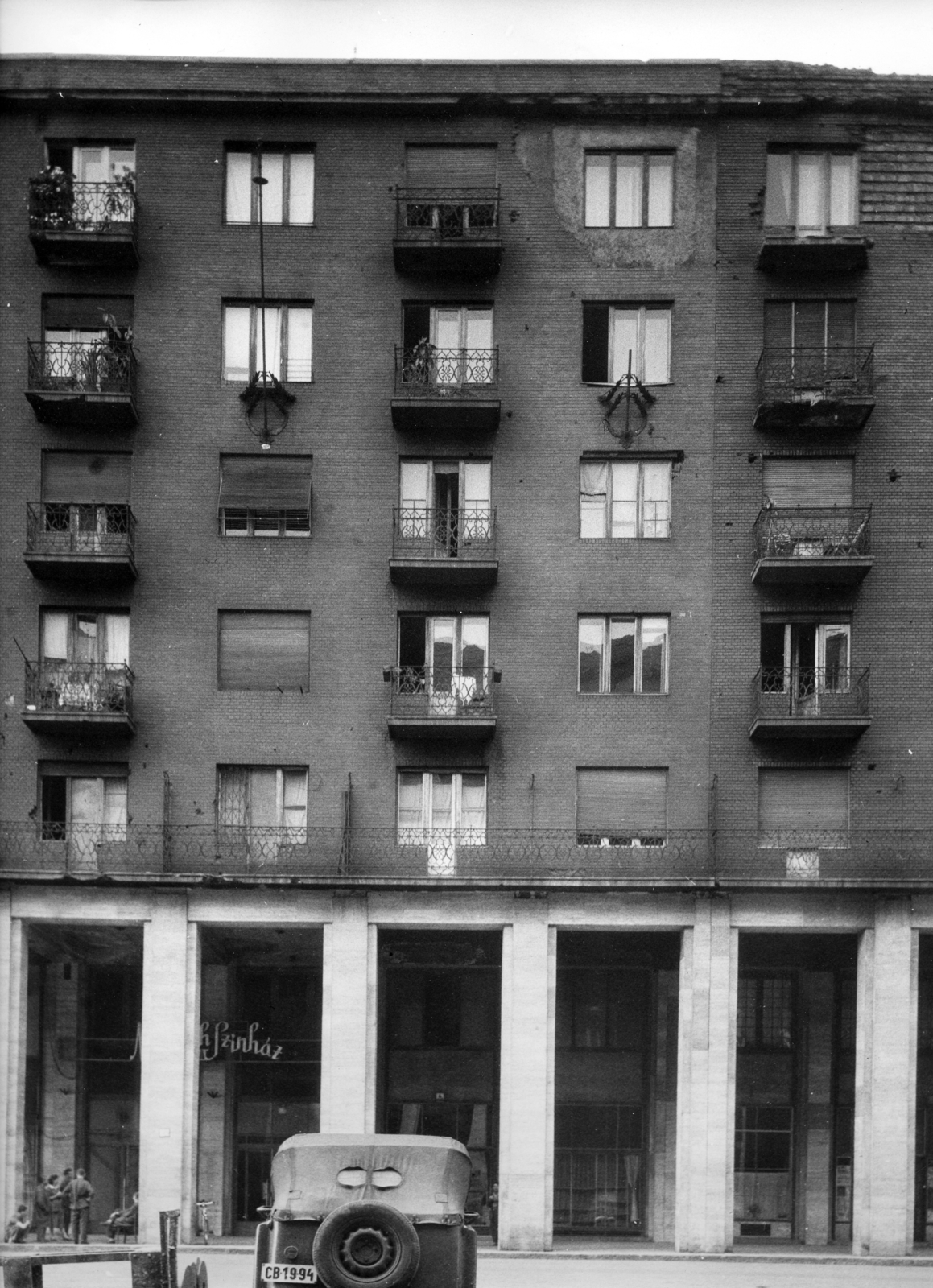 Magyarország, Budapest VII., Madách Imre tér 4. A kép forrását kérjük így adja meg: Fortepan / Budapest Főváros Levéltára. Levéltári jelzet: HU_BFL_XV_19_c_11, 1960, Budapest Főváros Levéltára / Városrendezési és Építészeti Osztályának fényképei, A Fővárosi Tanács VB Városrendezési és Építészeti Osztályának, Budapest, terepjáró, Fortepan #102966