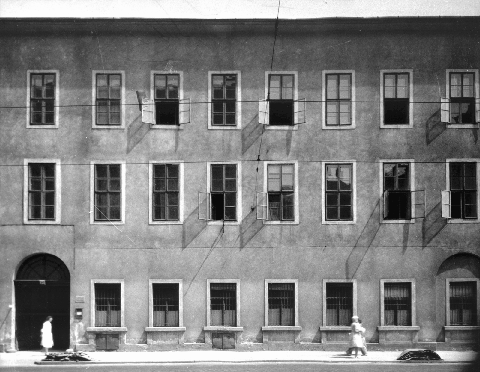 Hungary, Budapest VIII., Üllői út 24., a Magyarországi Evangélikus Egyház Országos Irodája. A kép forrását kérjük így adja meg: Fortepan / Budapest Főváros Levéltára. Levéltári jelzet: HU_BFL_XV_19_c_11, 1958, Budapest Főváros Levéltára / Városrendezési és Építészeti Osztályának fényképei, A Fővárosi Tanács VB Városrendezési és Építészeti Osztályának, Budapest, window, Fortepan #103158
