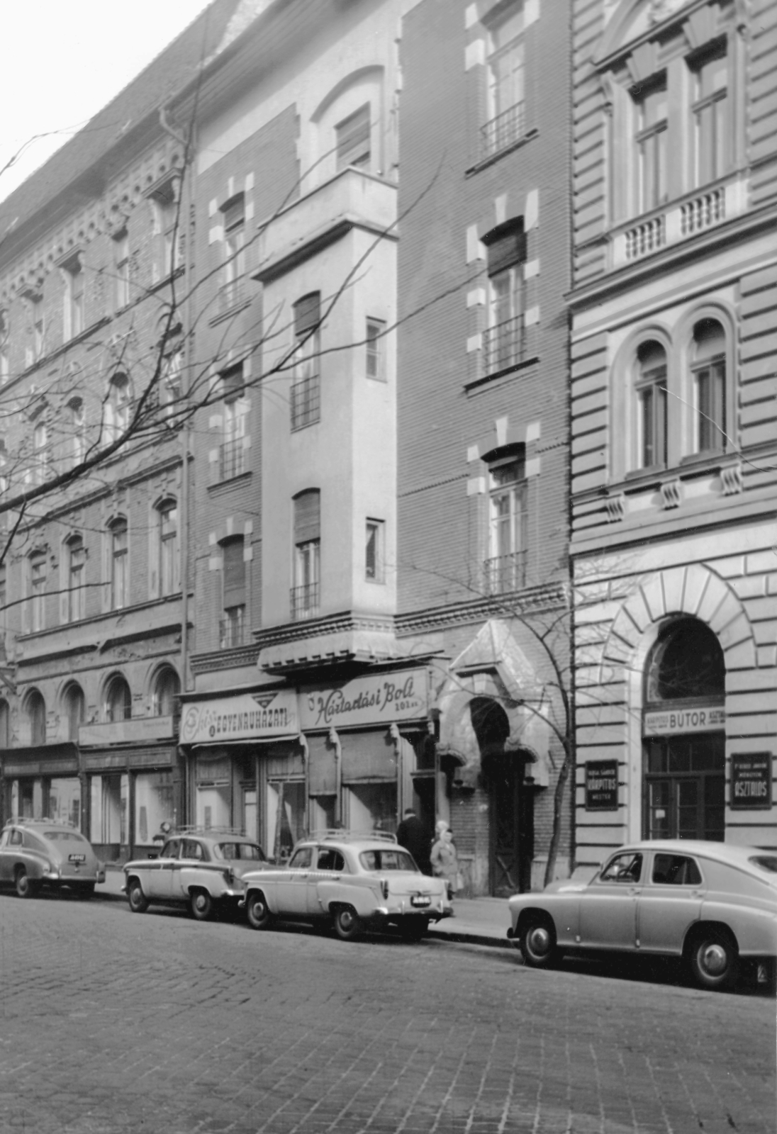 Hungary, Budapest II., Frankel Leó út, középen a 11. A kép forrását kérjük így adja meg: Fortepan / Budapest Főváros Levéltára. Levéltári jelzet: HU_BFL_XV_19_c_11, 1961, Budapest Főváros Levéltára / Városrendezési és Építészeti Osztályának fényképei, A Fővárosi Tanács VB Városrendezési és Építészeti Osztályának, Budapest, Fortepan #103402