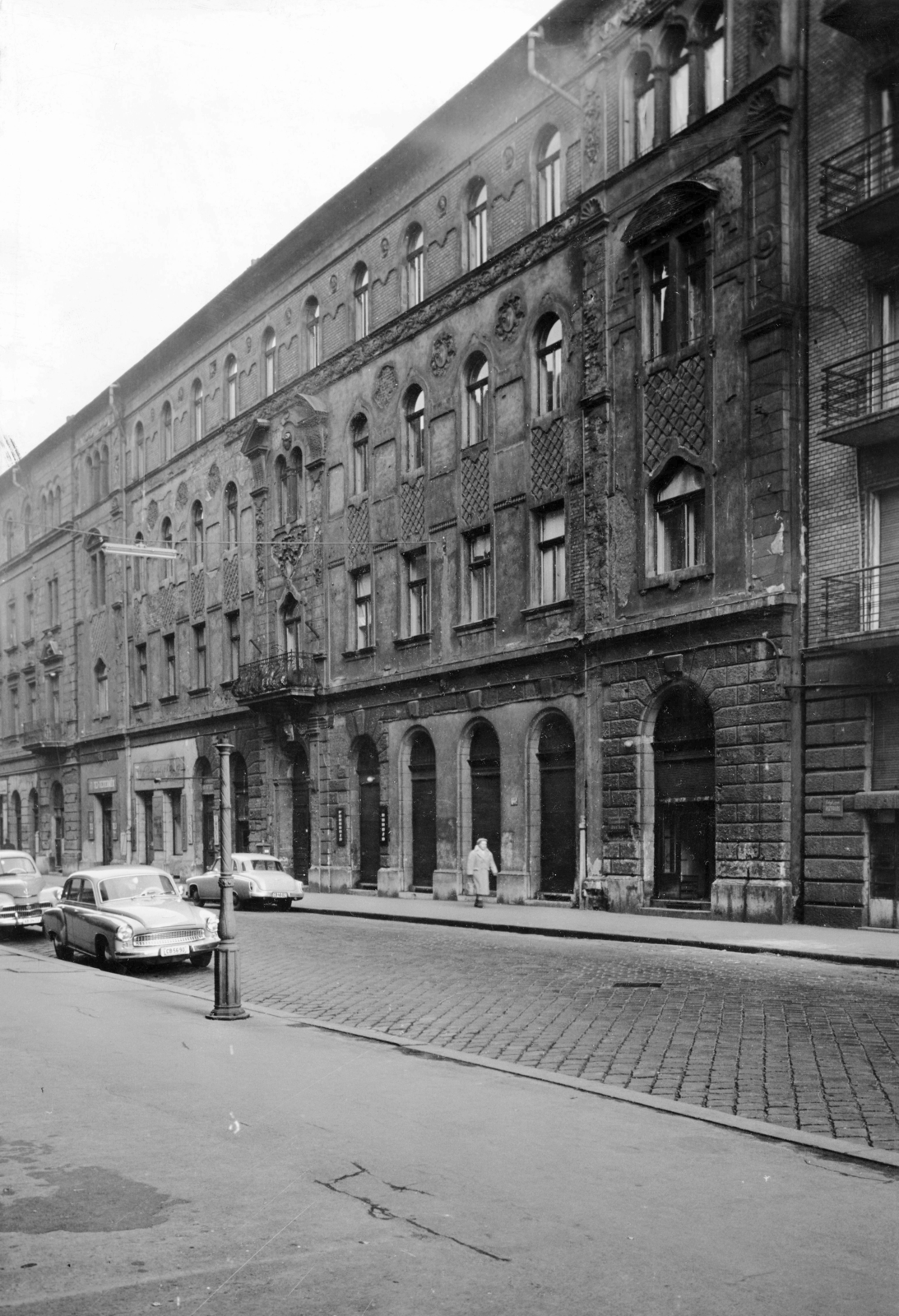 Hungary, Budapest II., Fő utca 71. A kép forrását kérjük így adja meg: Fortepan / Budapest Főváros Levéltára. Levéltári jelzet: HU_BFL_XV_19_c_11, 1959, Budapest Főváros Levéltára / Városrendezési és Építészeti Osztályának fényképei, A Fővárosi Tanács VB Városrendezési és Építészeti Osztályának, Budapest, Fortepan #103440