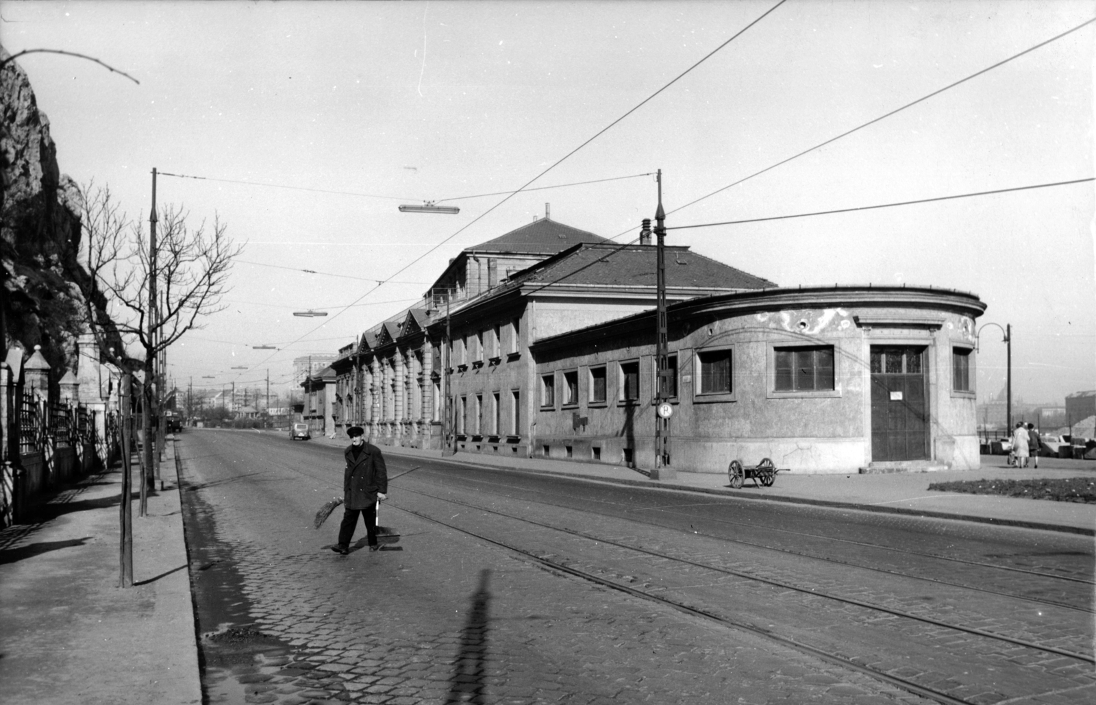 Magyarország, Budapest I., Szent Gellért rakpart, Rudas fürdő. A kép forrását kérjük így adja meg: Fortepan / Budapest Főváros Levéltára. Levéltári jelzet: HU_BFL_XV_19_c_11, 1960, Budapest Főváros Levéltára / Városrendezési és Építészeti Osztályának fényképei, A Fővárosi Tanács VB Városrendezési és Építészeti Osztályának, Budapest, Fortepan #103703