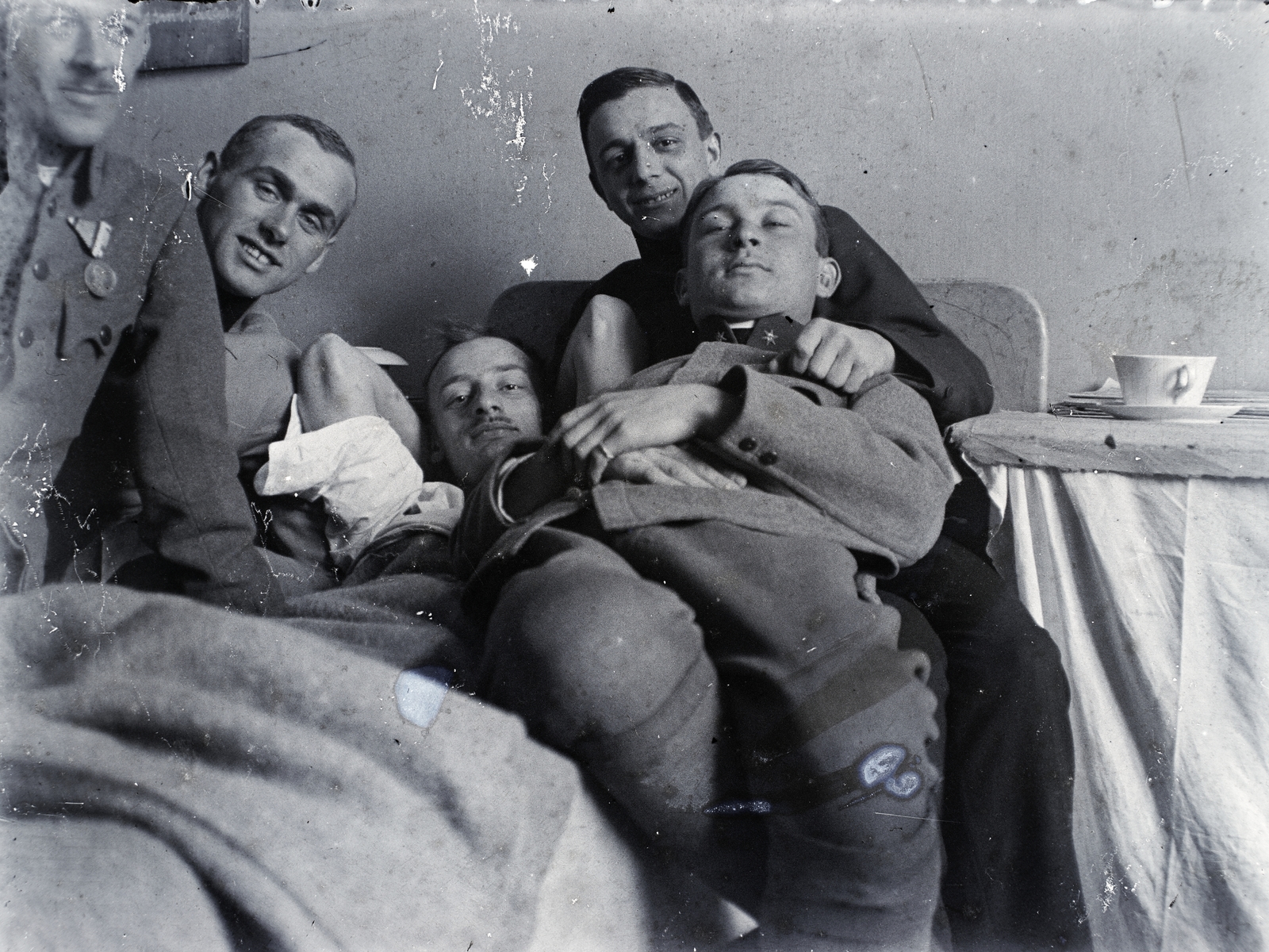 1917, Kurutz Márton, First World War, uniform, medical institution, tableau, men, illness, bed, Fortepan #10392