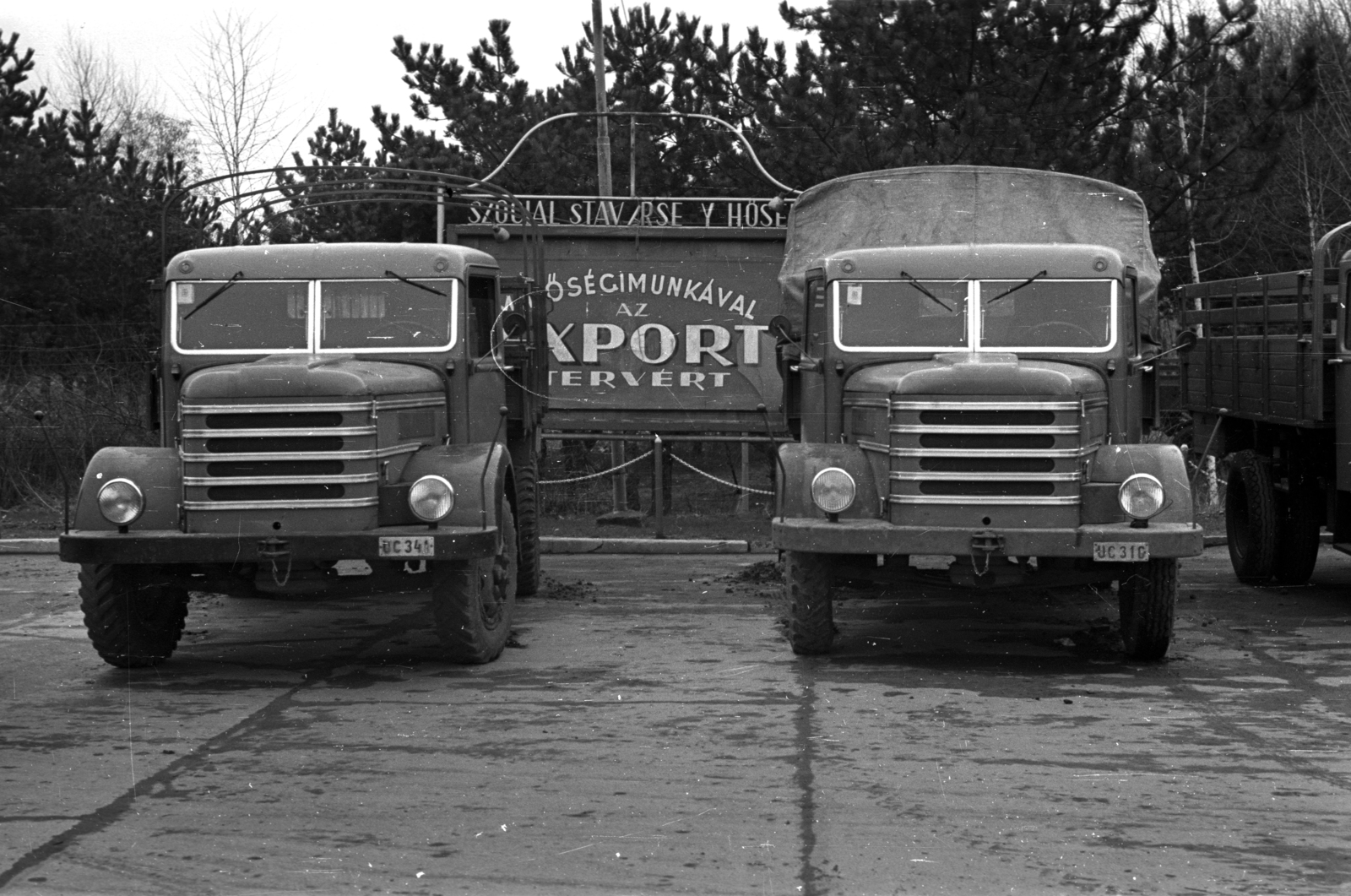 Hungary, A kép forrását kérjük így adja meg: Fortepan / Budapest Főváros Levéltára. Levéltári jelzet: HU.BFL.XV.19.c.10, 1957, Budapest Főváros Levéltára / BRFK helyszínelési fényképei, BRFK Hivatala Bűnügyi Technikai Osztály, label, Hungarian brand, commercial vehicle, Csepel  Auto Factory, number plate, Fortepan #103939