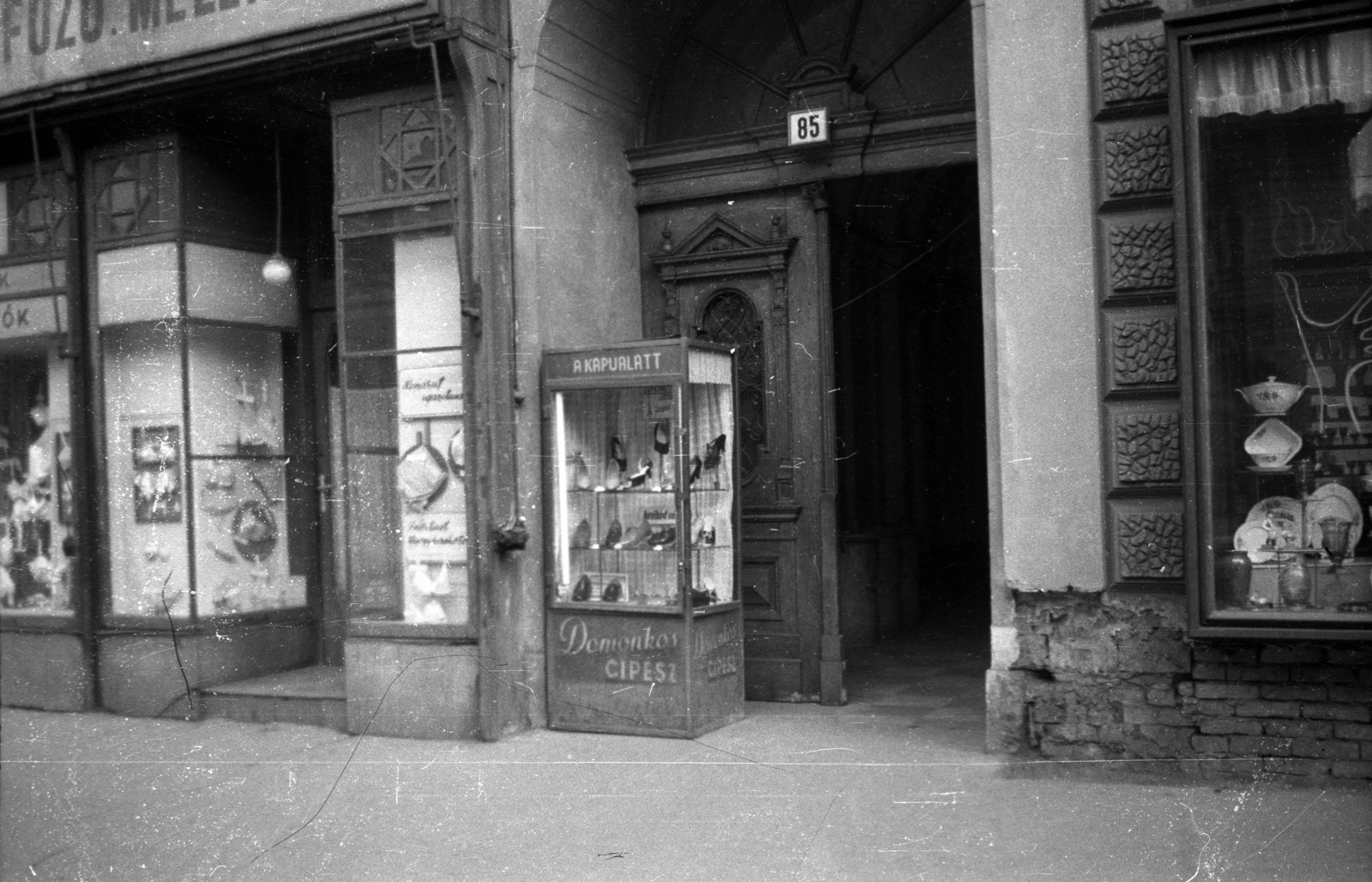 Hungary, Budapest VI., Teréz körút 31. (Lenin körút 85.). A kép forrását kérjük így adja meg: Fortepan / Budapest Főváros Levéltára. Levéltári jelzet: HU.BFL.XV.19.c.10, 1960, Budapest Főváros Levéltára / BRFK helyszínelési fényképei, BRFK Hivatala Bűnügyi Technikai Osztály, Budapest, Fortepan #104042