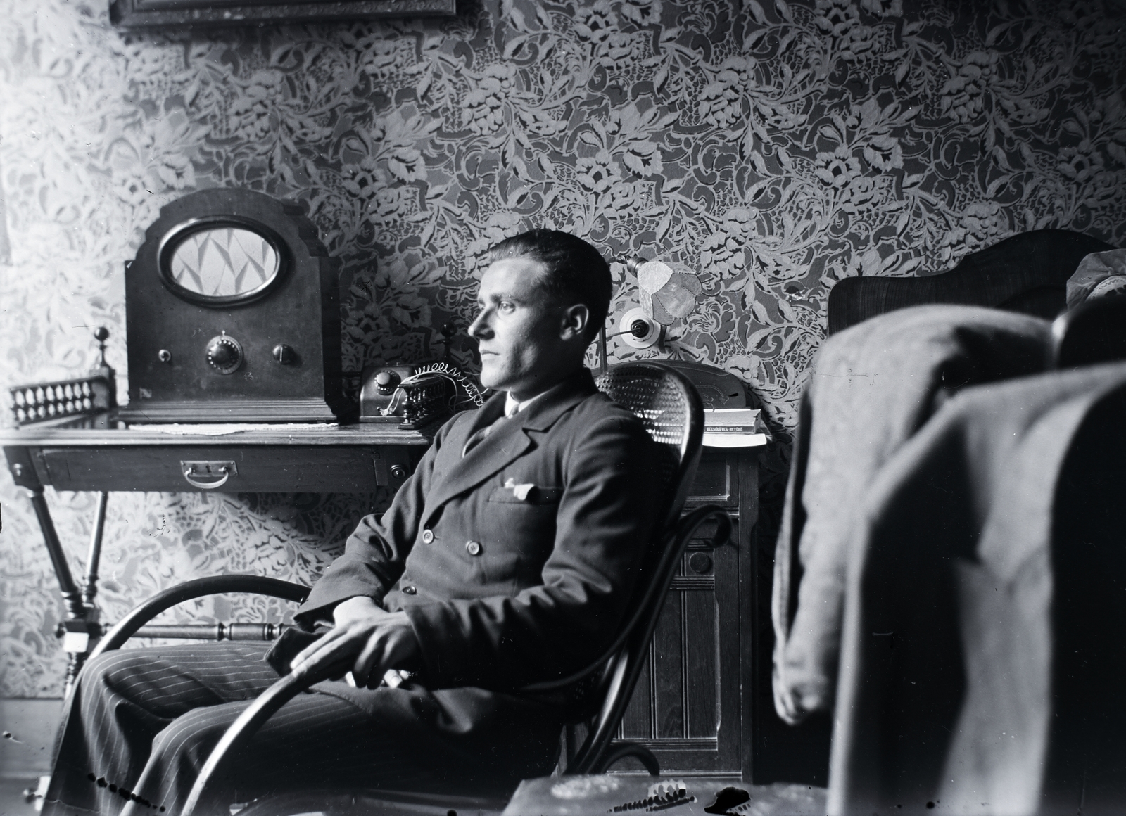 1935, Kurutz Márton, radio, rocking chair, Fortepan #10430