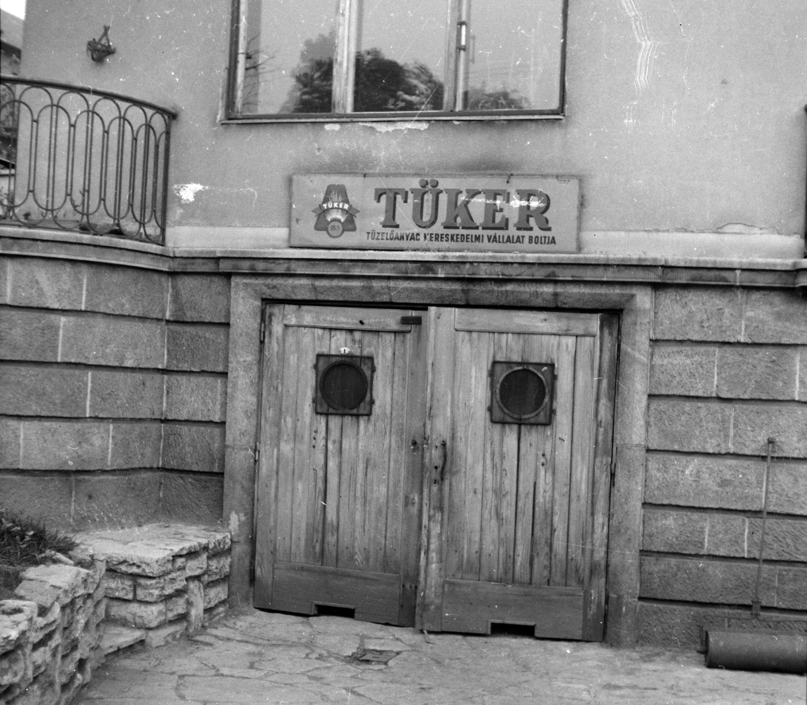 Hungary, Budapest II., Szilágyi Erzsébet fasor 127. A kép forrását kérjük így adja meg: Fortepan / Budapest Főváros Levéltára. Levéltári jelzet: HU.BFL.XV.19.c.10, 1961, Budapest Főváros Levéltára / BRFK helyszínelési fényképei, BRFK Hivatala Bűnügyi Technikai Osztály, Budapest, burglary, Fortepan #104334