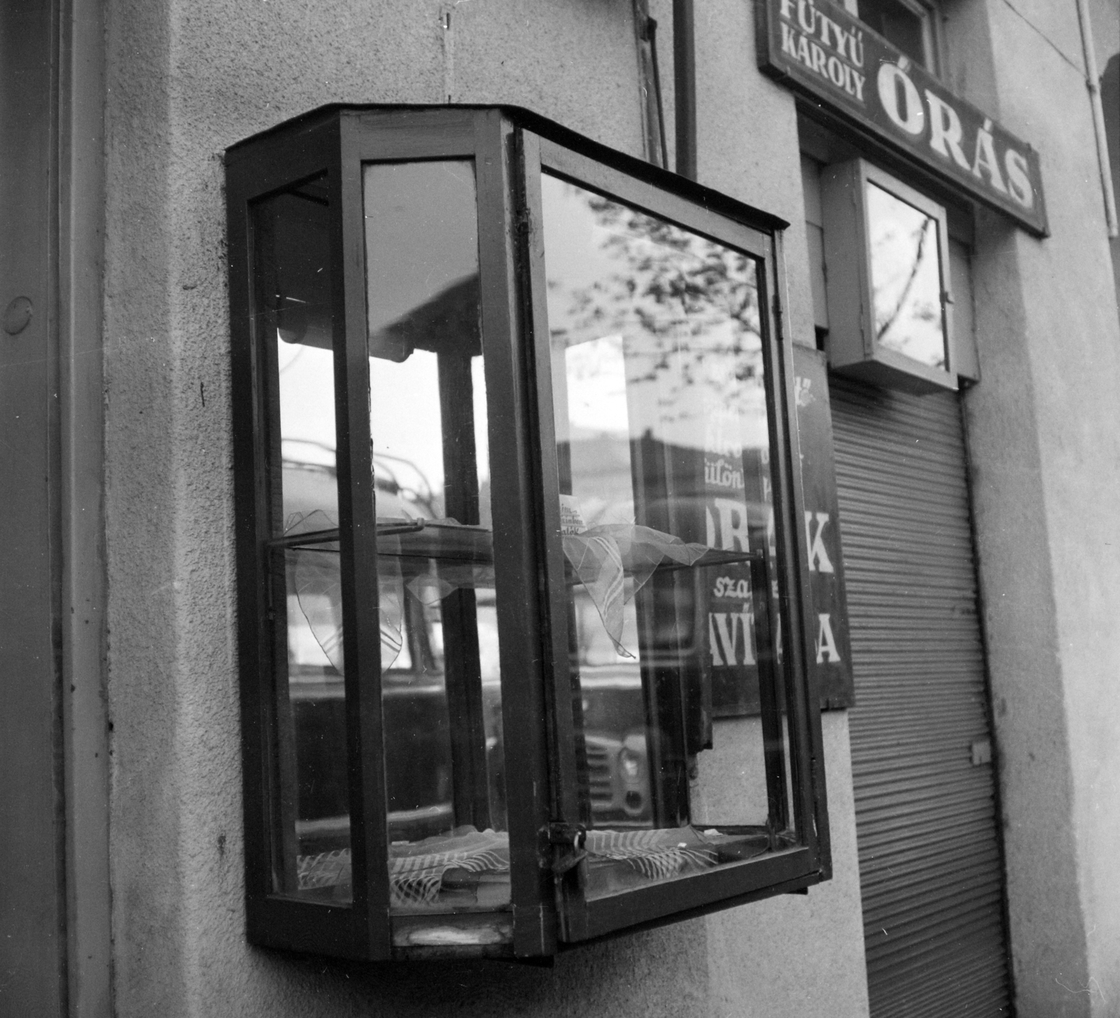 Hungary, Budapest II., Lövőház utca 3. A kép forrását kérjük így adja meg: Fortepan / Budapest Főváros Levéltára. Levéltári jelzet: HU.BFL.XV.19.c.10, 1963, Budapest Főváros Levéltára / BRFK helyszínelési fényképei, BRFK Hivatala Bűnügyi Technikai Osztály, Budapest, Fortepan #104443