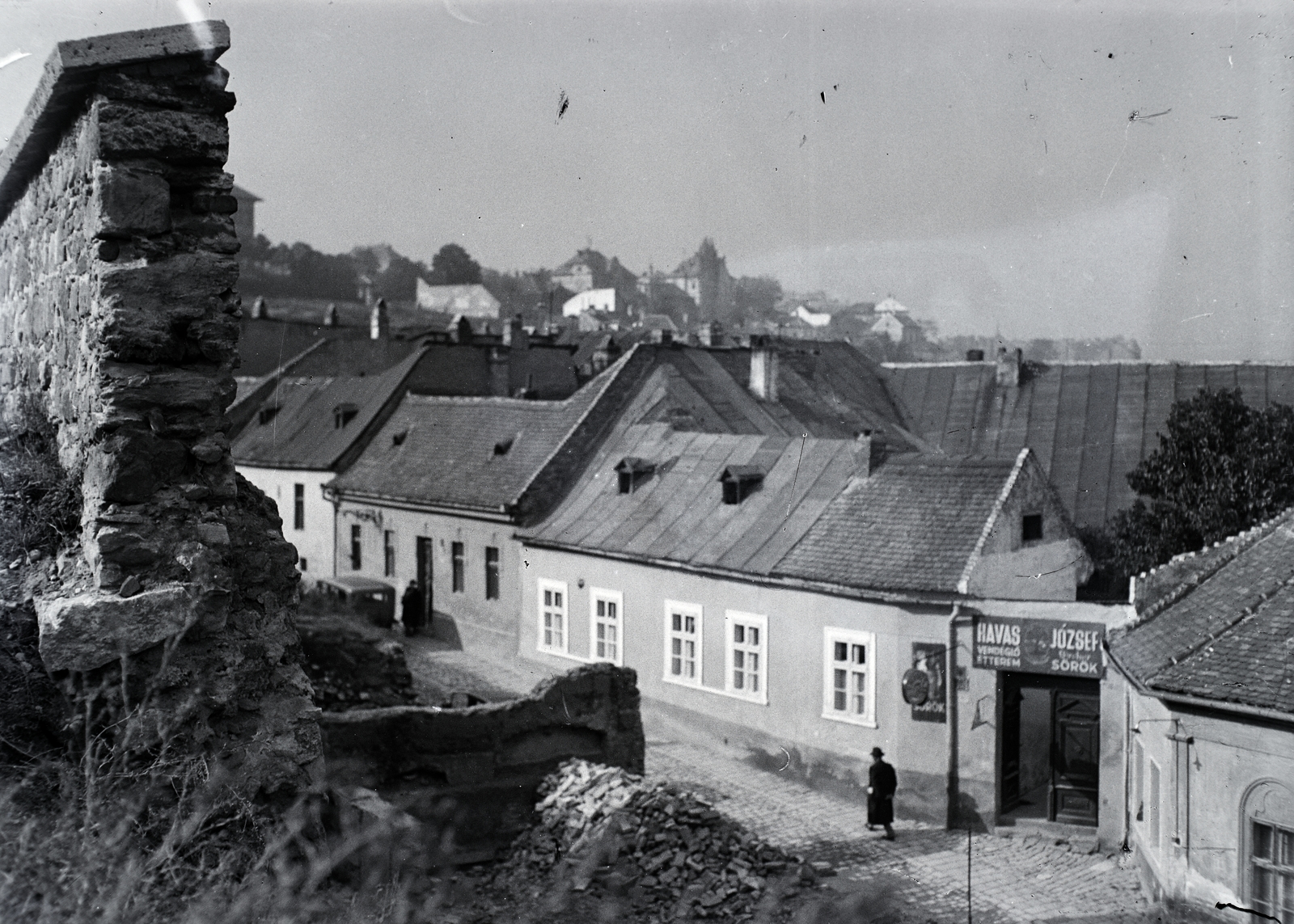 Hungary, Tabán, Budapest I., szemben a Hadnagy utca., 1933, Kurutz Márton, hospitality, restaurant, sign-board, street view, pub, untitled, Budapest, Fortepan #10447