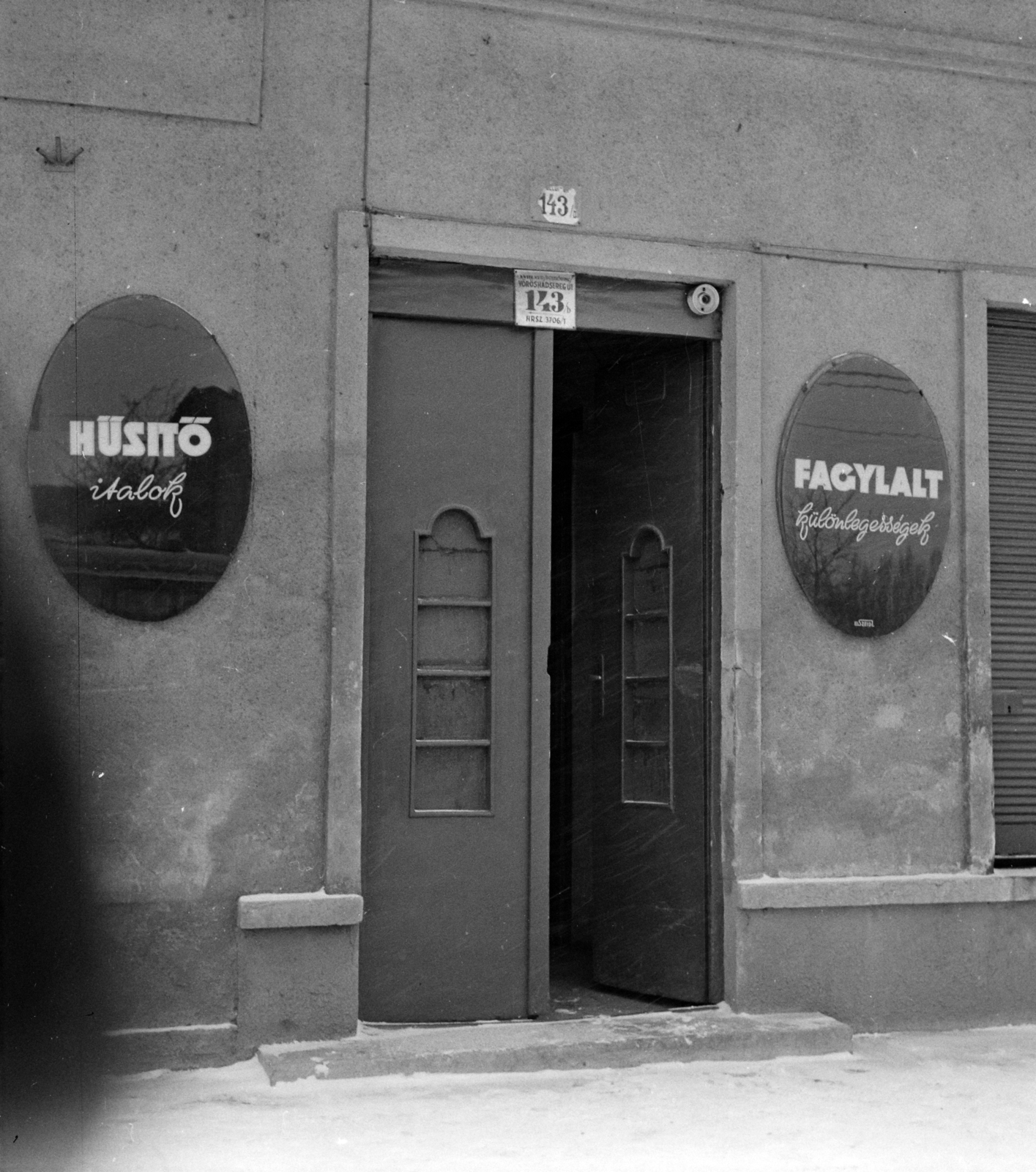 Hungary, Budapest XVIII., Üllői út 473. (Vöröshadsereg út 143/b). A kép forrását kérjük így adja meg: Fortepan / Budapest Főváros Levéltára. Levéltári jelzet: HU.BFL.XV.19.c.10, 1963, Budapest Főváros Levéltára / BRFK helyszínelési fényképei, BRFK Hivatala Bűnügyi Technikai Osztály, Budapest, Fortepan #104487