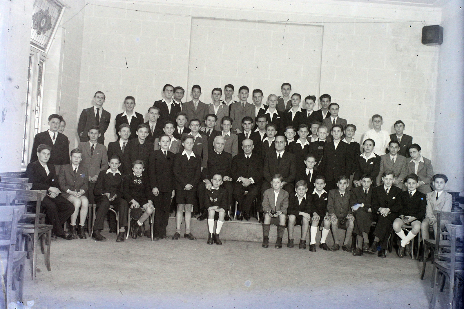 Hungary, 1946, Hámori Gyula, Budapest, boys, class photo, Fortepan #104710