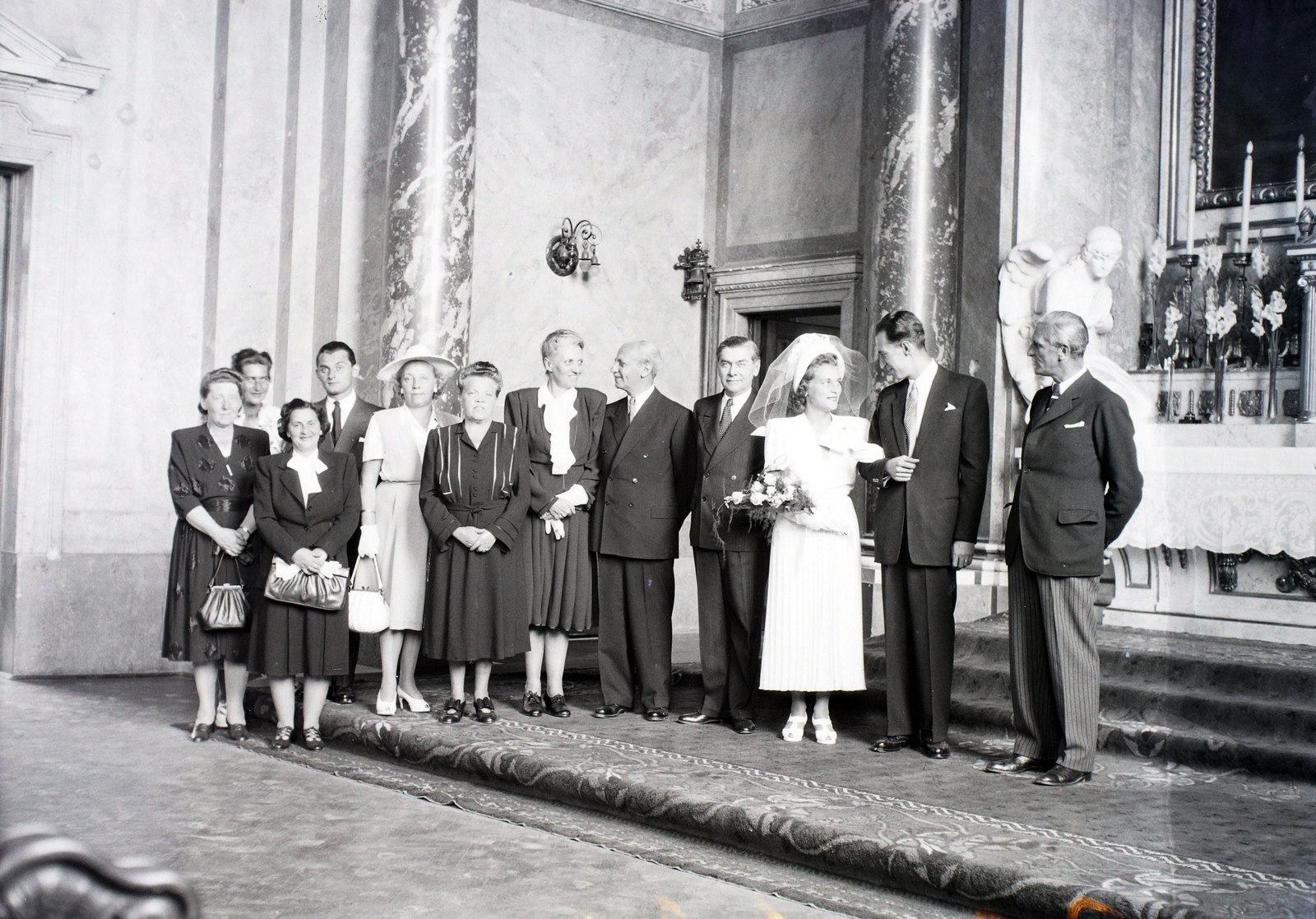 Hungary, Budapest V., Piarista utca, Piarista kápolna., 1947, Hámori Gyula, Budapest, wedding ceremony, Fortepan #104831